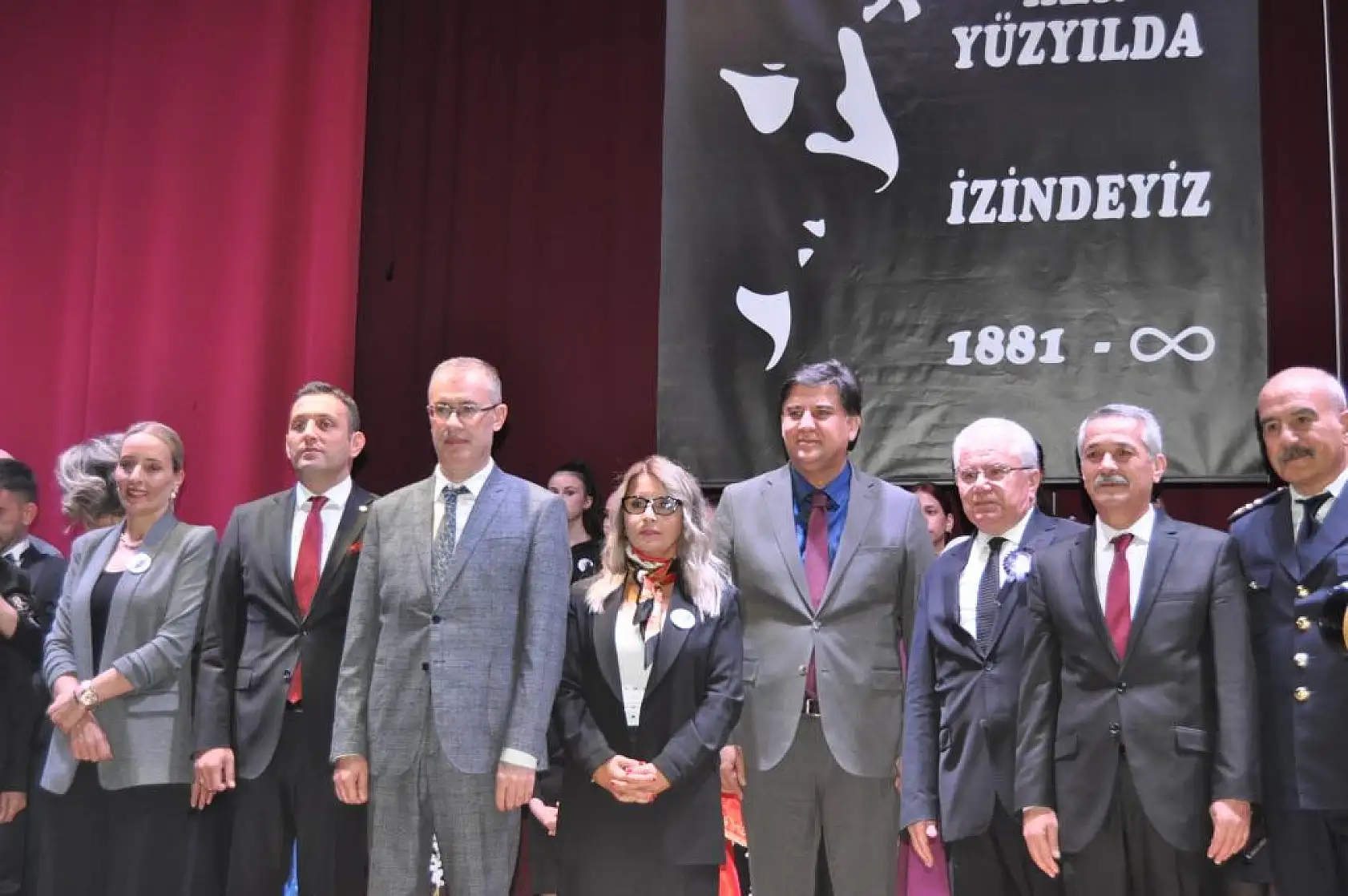 Şefika Pekin Lisesi'nden 10 Kasım Gösterisi