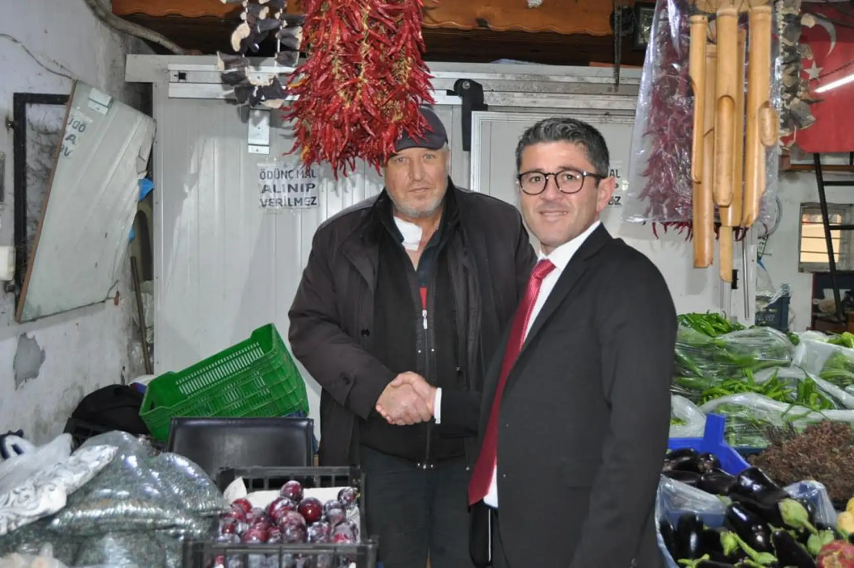 Kökten Balık Pazarı Esnafını Ziyaret Etti