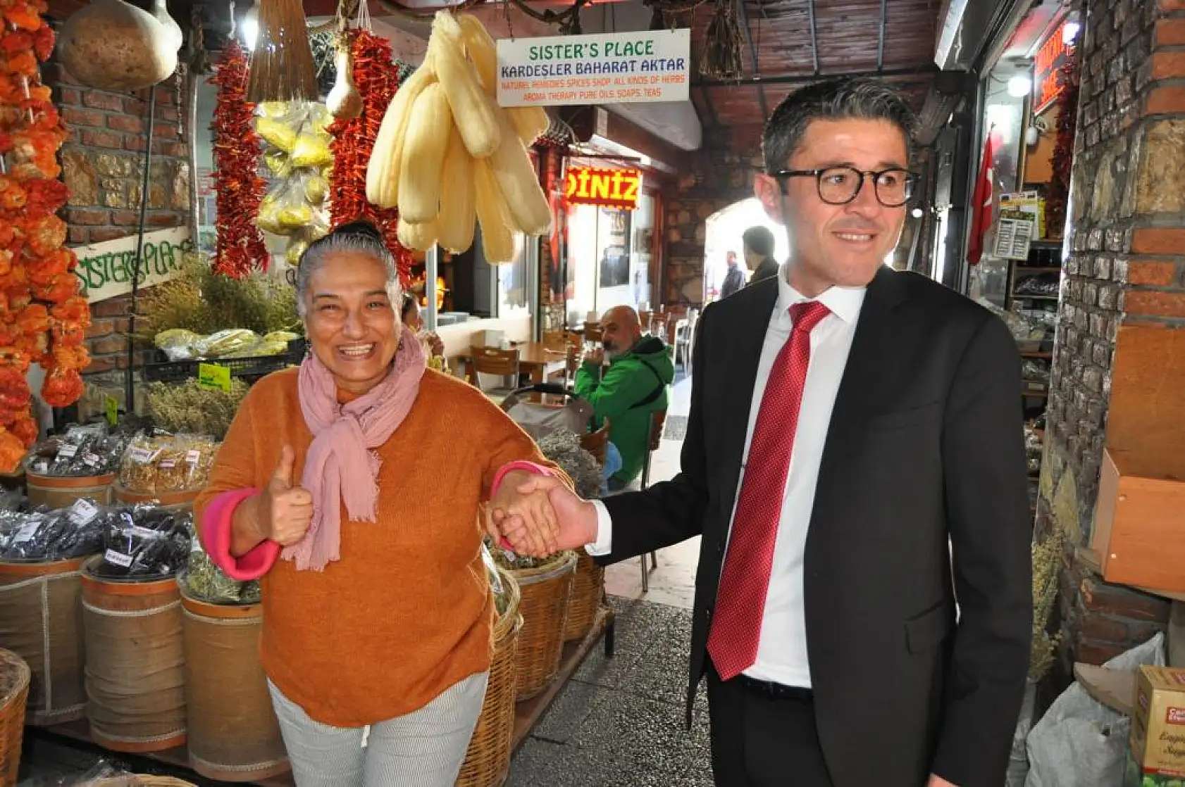 Kökten Balık Pazarı Esnafını Ziyaret Etti