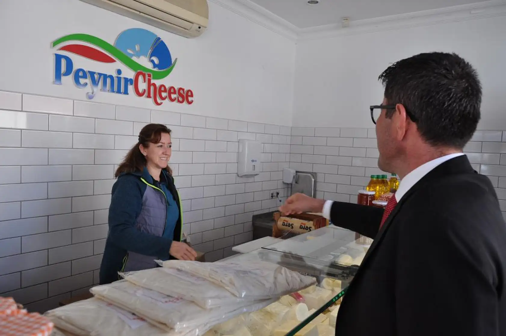 Kökten Balık Pazarı Esnafını Ziyaret Etti