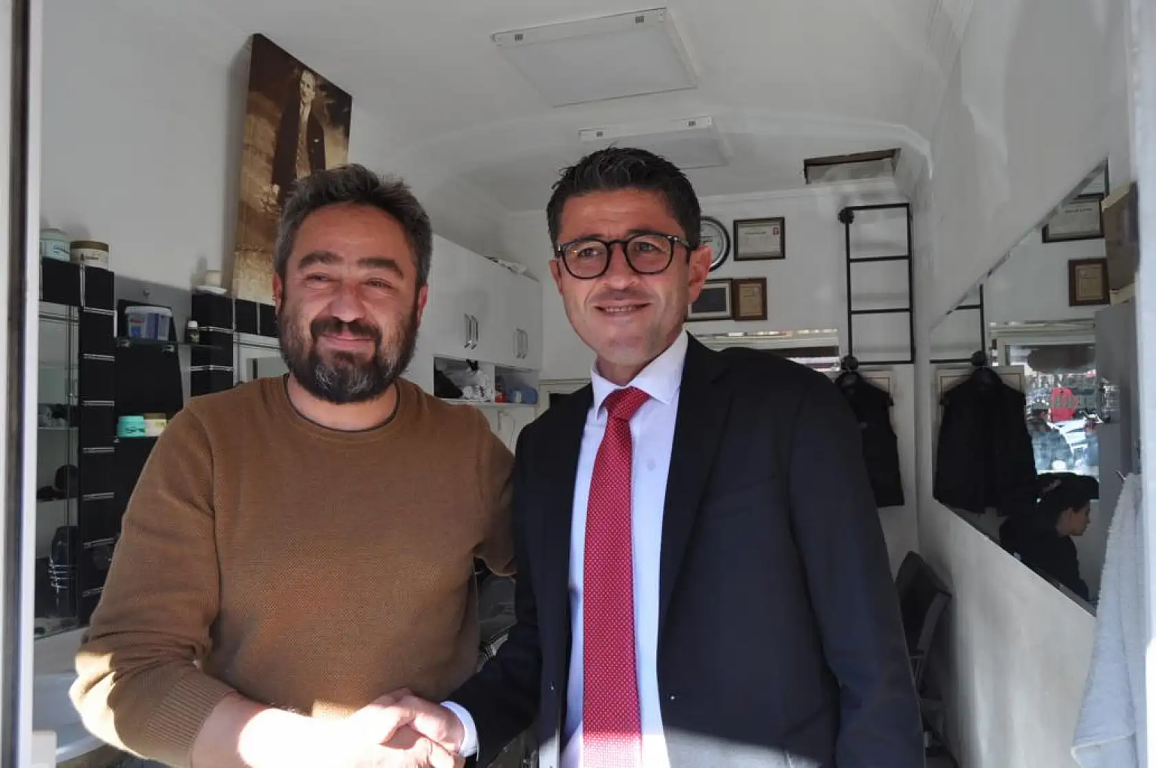 Kökten Balık Pazarı Esnafını Ziyaret Etti