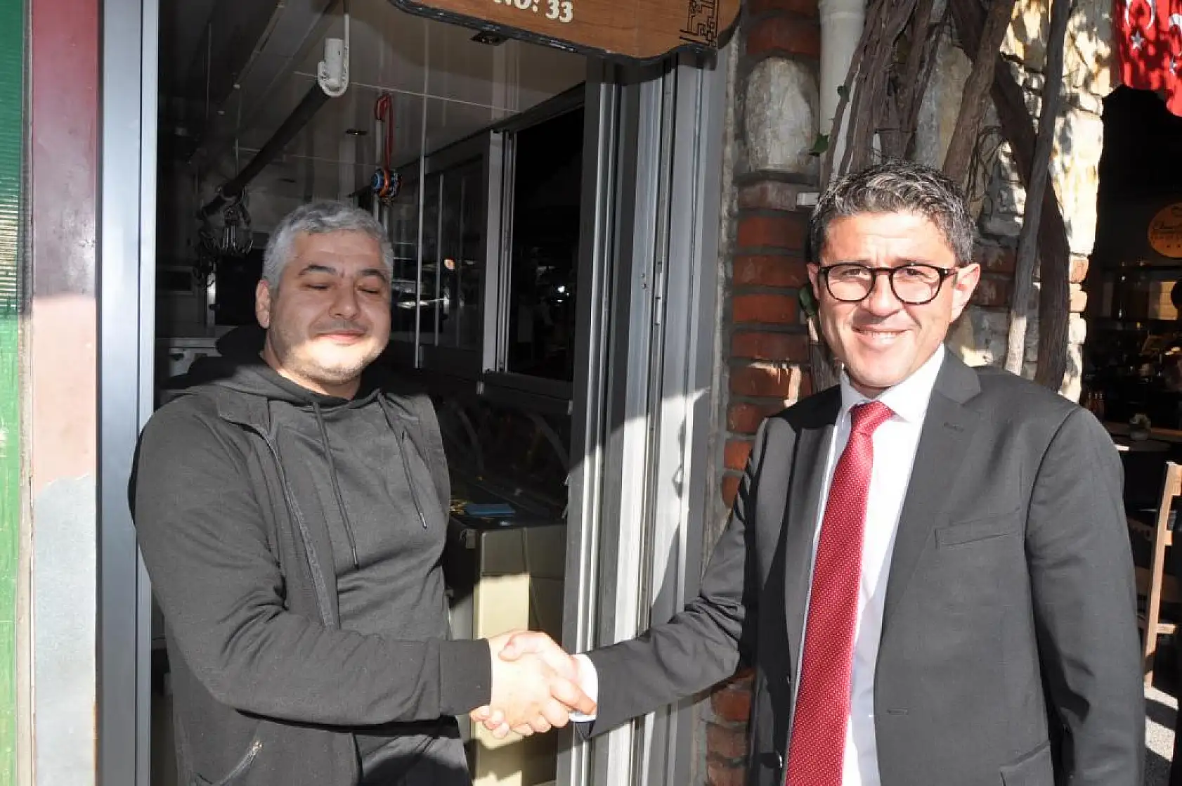 Kökten Balık Pazarı Esnafını Ziyaret Etti