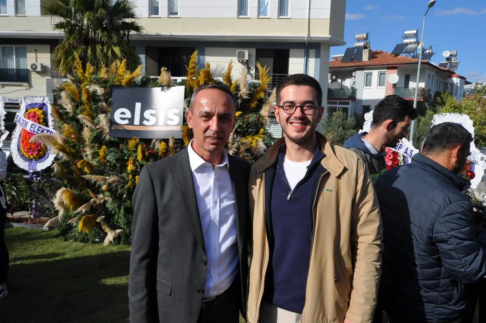 Elsis Aydınlatma Aksesuar Mağazası Fethiye'de hizmete açıldı