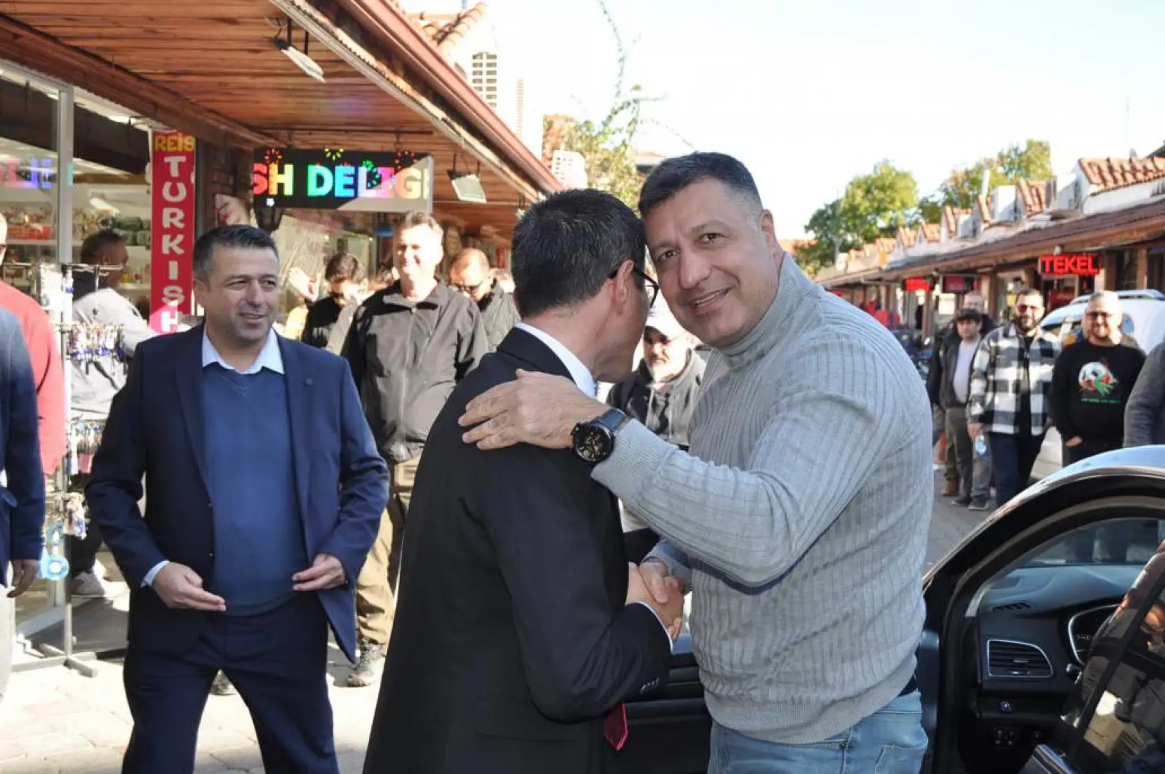 Kökten Balık Pazarı Esnafını Ziyaret Etti