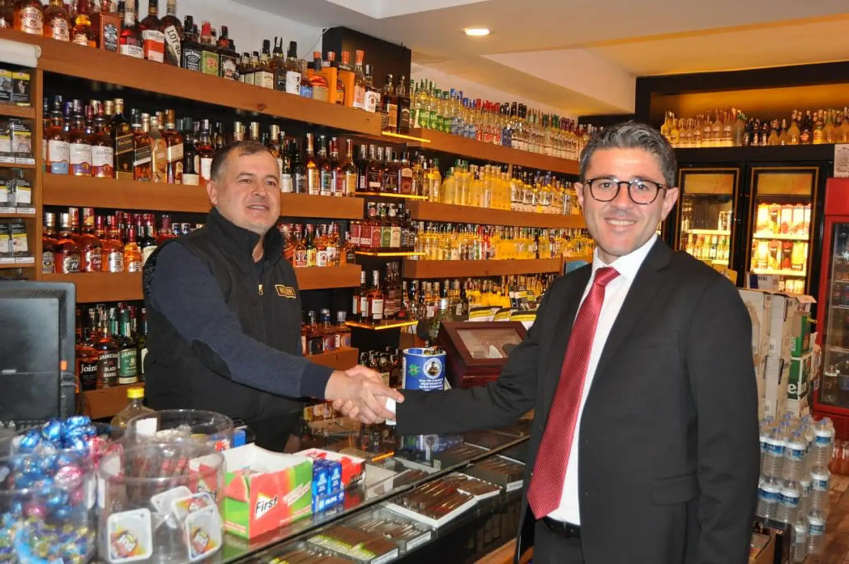 Kökten Balık Pazarı Esnafını Ziyaret Etti