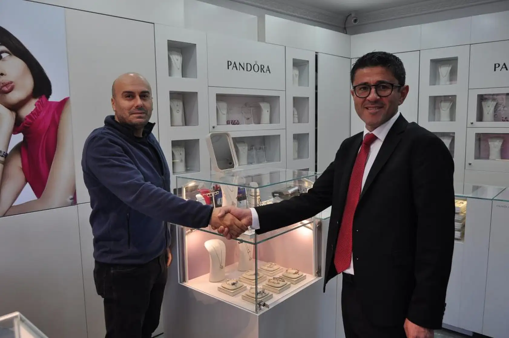 Kökten Balık Pazarı Esnafını Ziyaret Etti