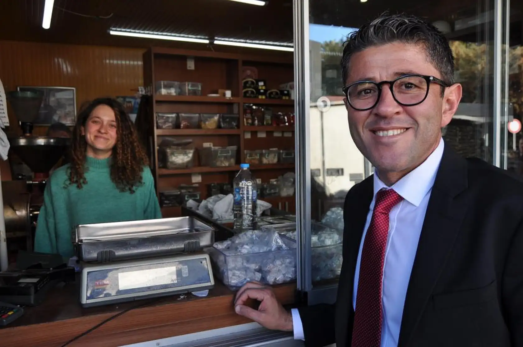 Kökten Balık Pazarı Esnafını Ziyaret Etti