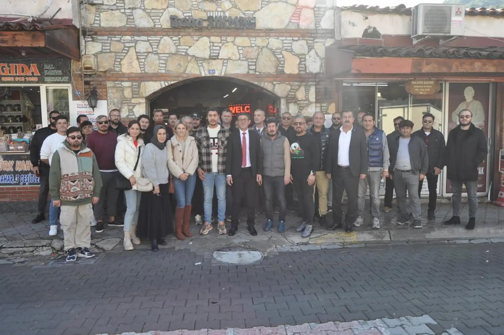 Kökten Balık Pazarı Esnafını Ziyaret Etti