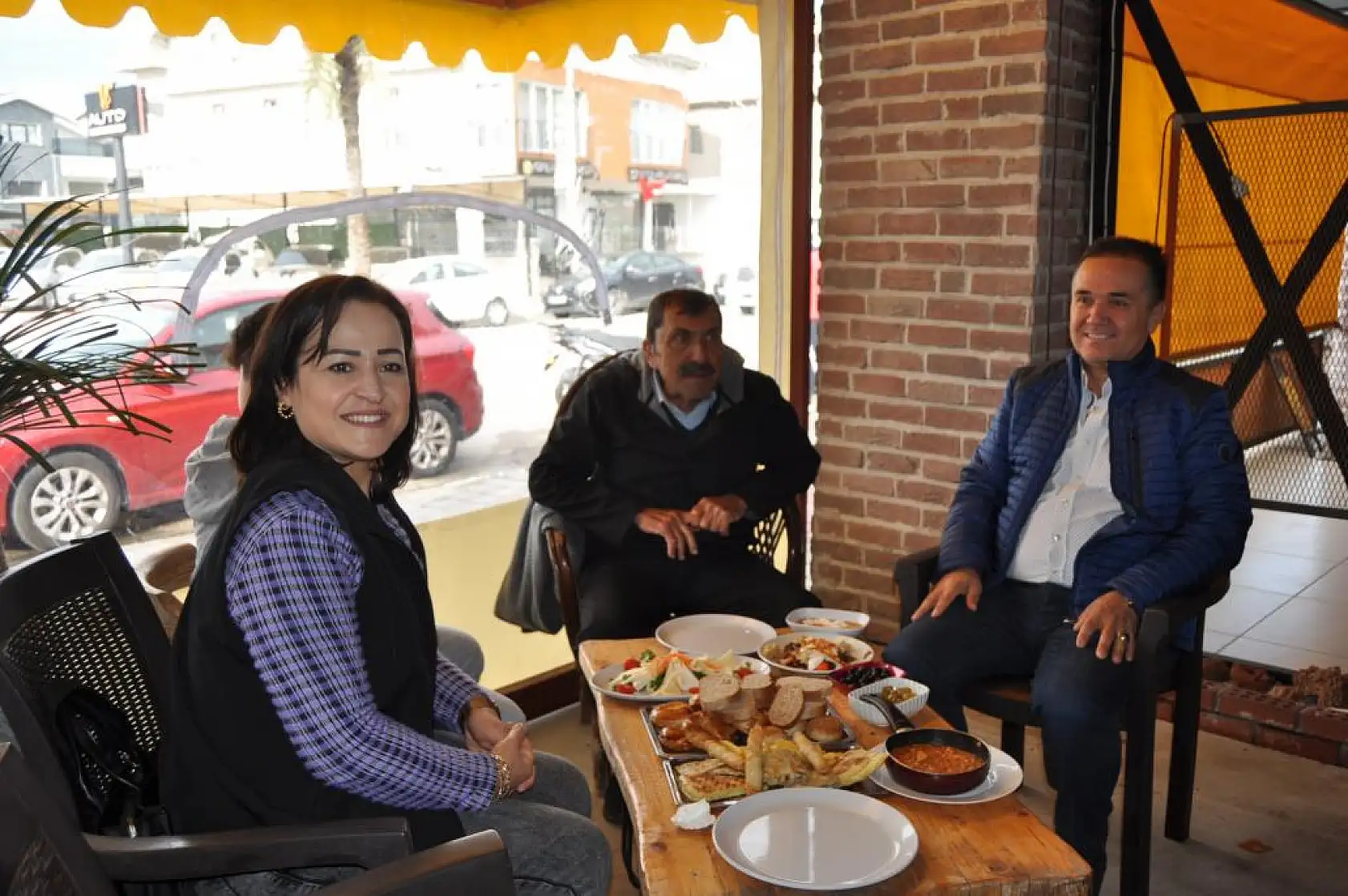 Bağımsız Emekliler Sendikası'ndan Kahvaltı Organizasyonu