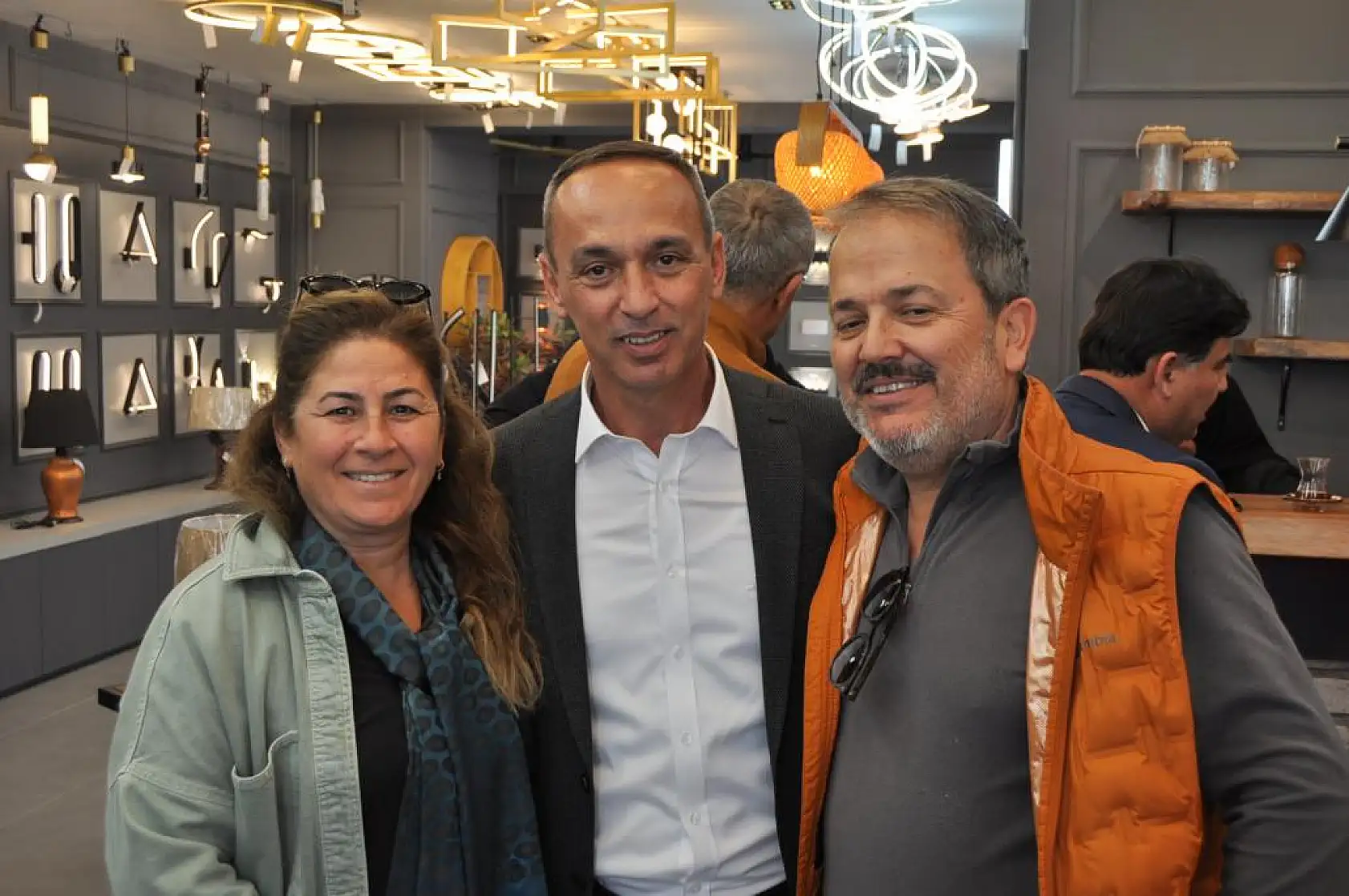 Elsis Aydınlatma Aksesuar Mağazası Fethiye'de hizmete açıldı