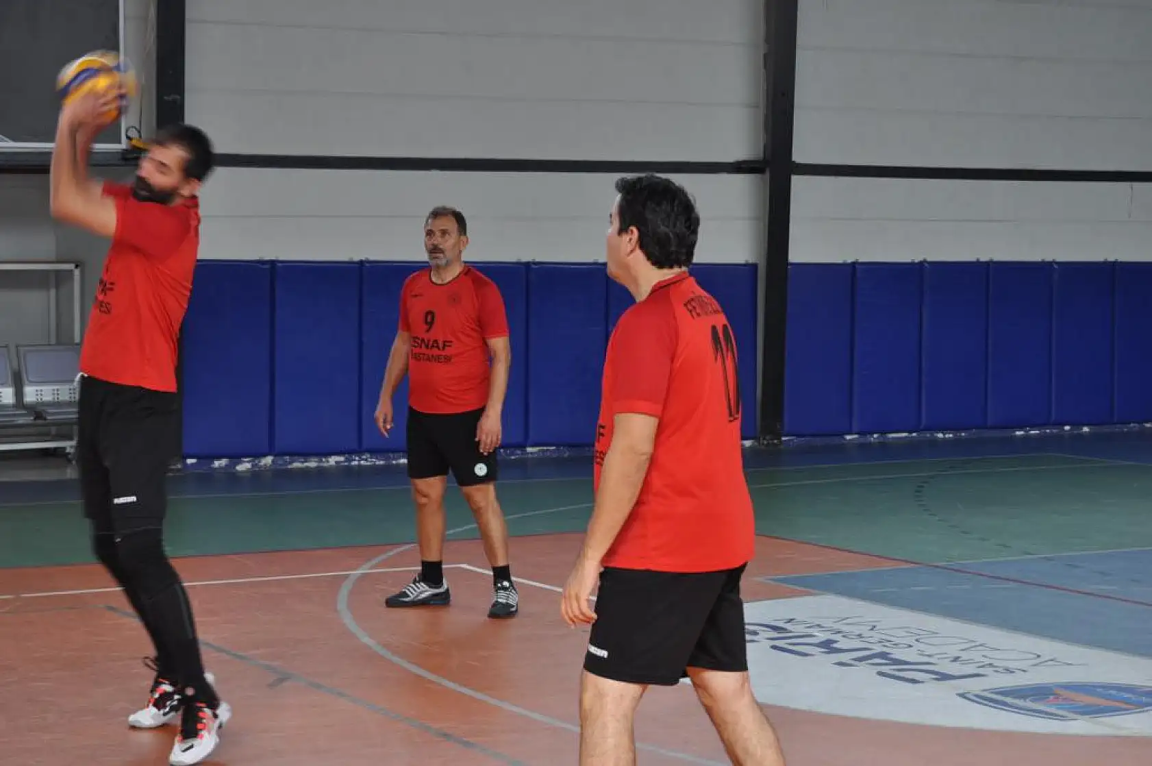 Fethiye'de Engelli Bireyler 'Engelsiz Fileler' Etkinliğinde Voleybol Oynadı  