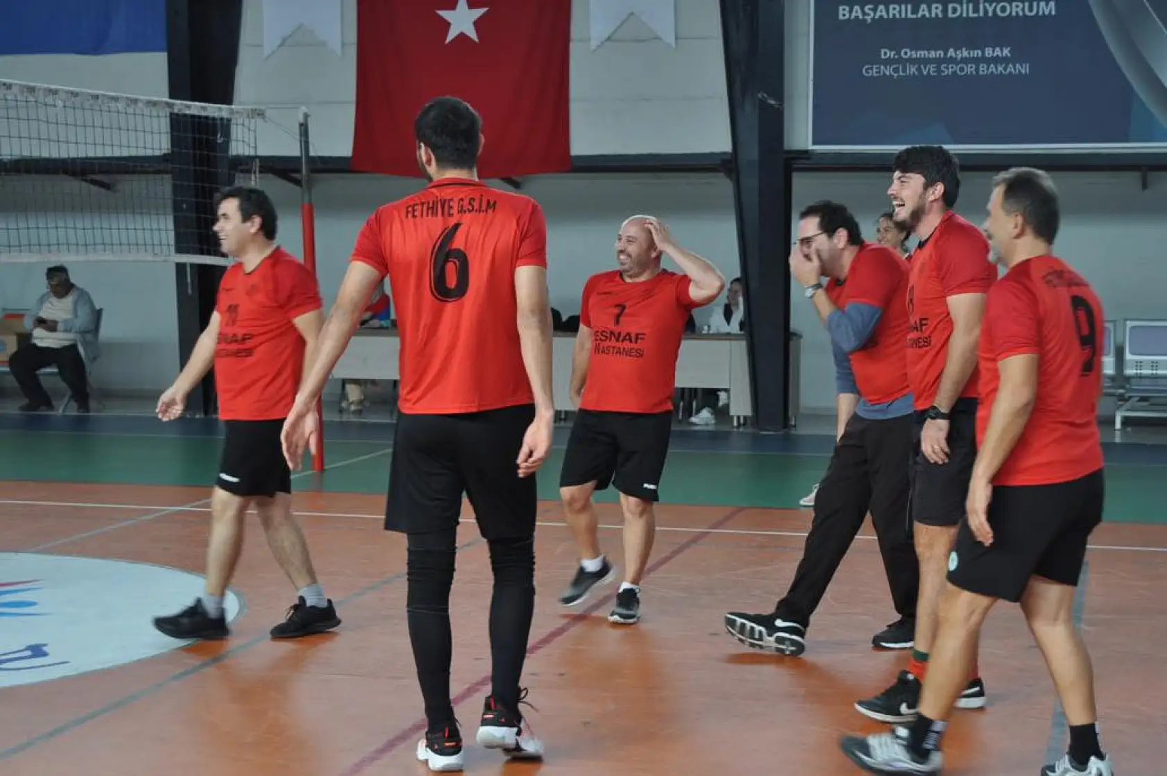 Fethiye'de Engelli Bireyler 'Engelsiz Fileler' Etkinliğinde Voleybol Oynadı  