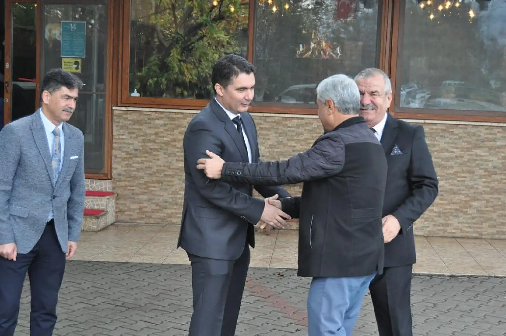 Seydikemer'de AK Parti Aday Adayları, Muhtarlarla Kahvaltıda Buluştu