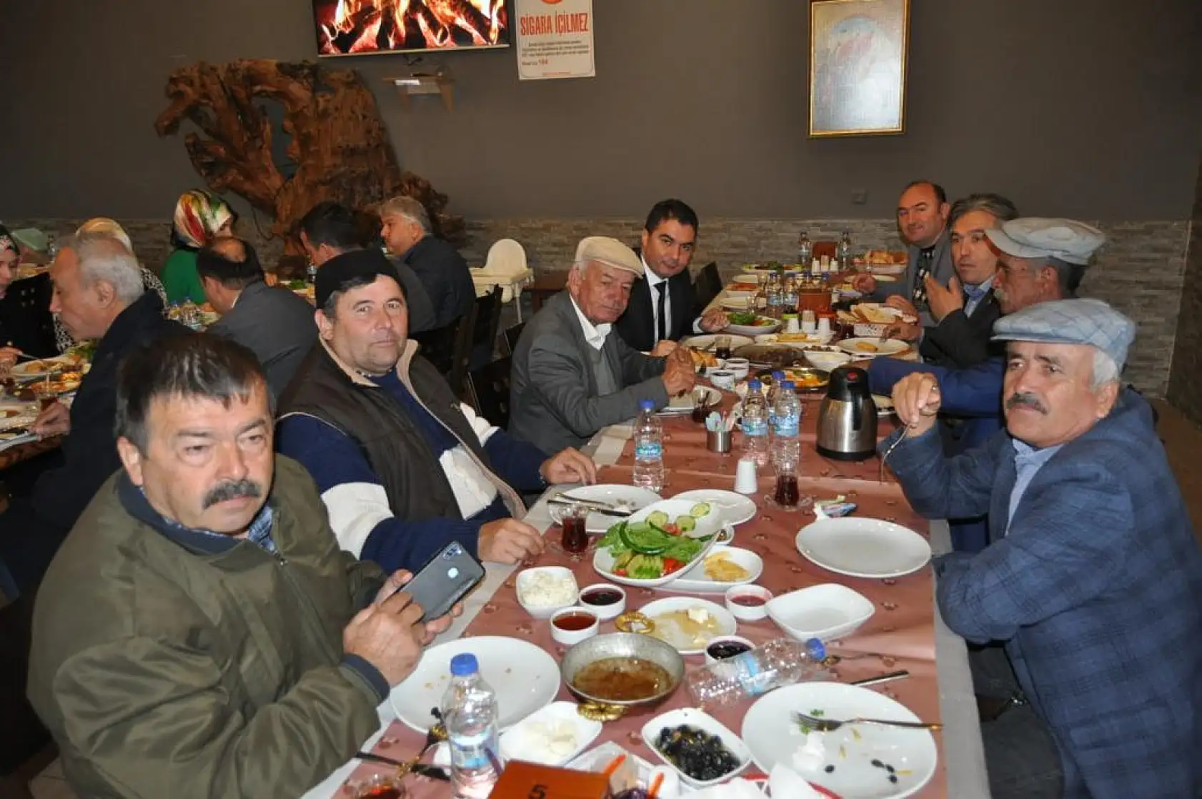 Seydikemer'de AK Parti Aday Adayları, Muhtarlarla Kahvaltıda Buluştu