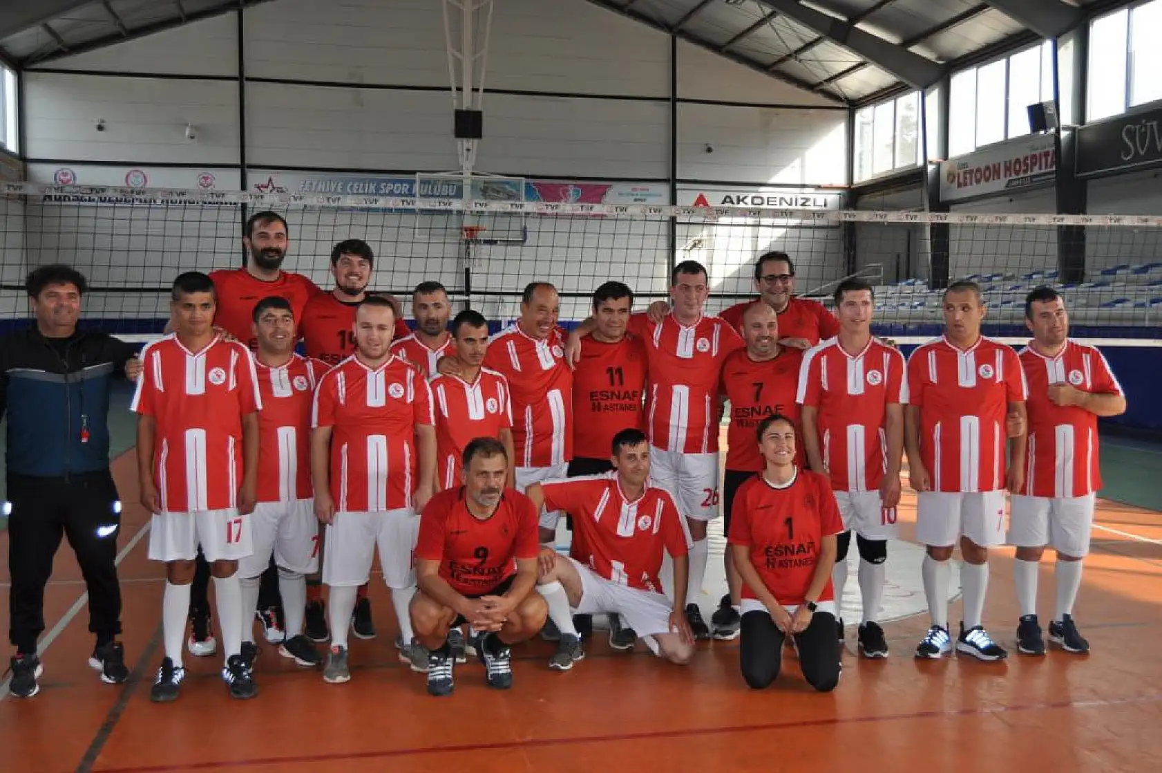Fethiye'de Engelli Bireyler 'Engelsiz Fileler' Etkinliğinde Voleybol Oynadı  