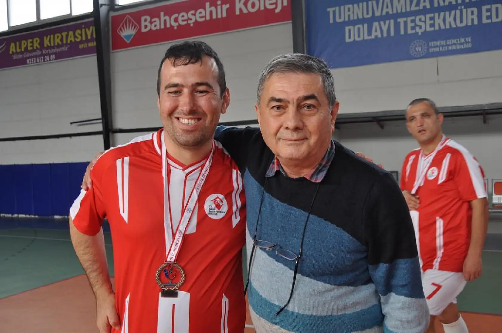 Fethiye'de Engelli Bireyler 'Engelsiz Fileler' Etkinliğinde Voleybol Oynadı  