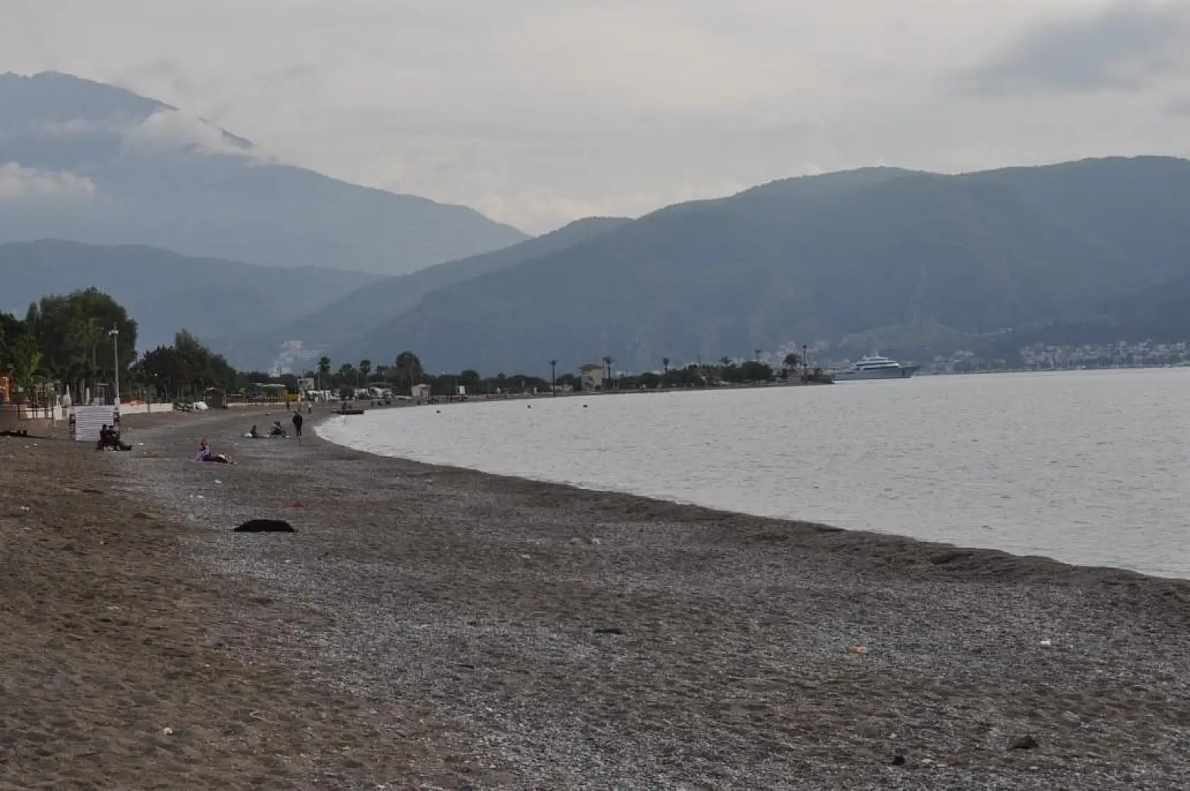 Çalış Plajı'nda Sonbahar Sessizliği