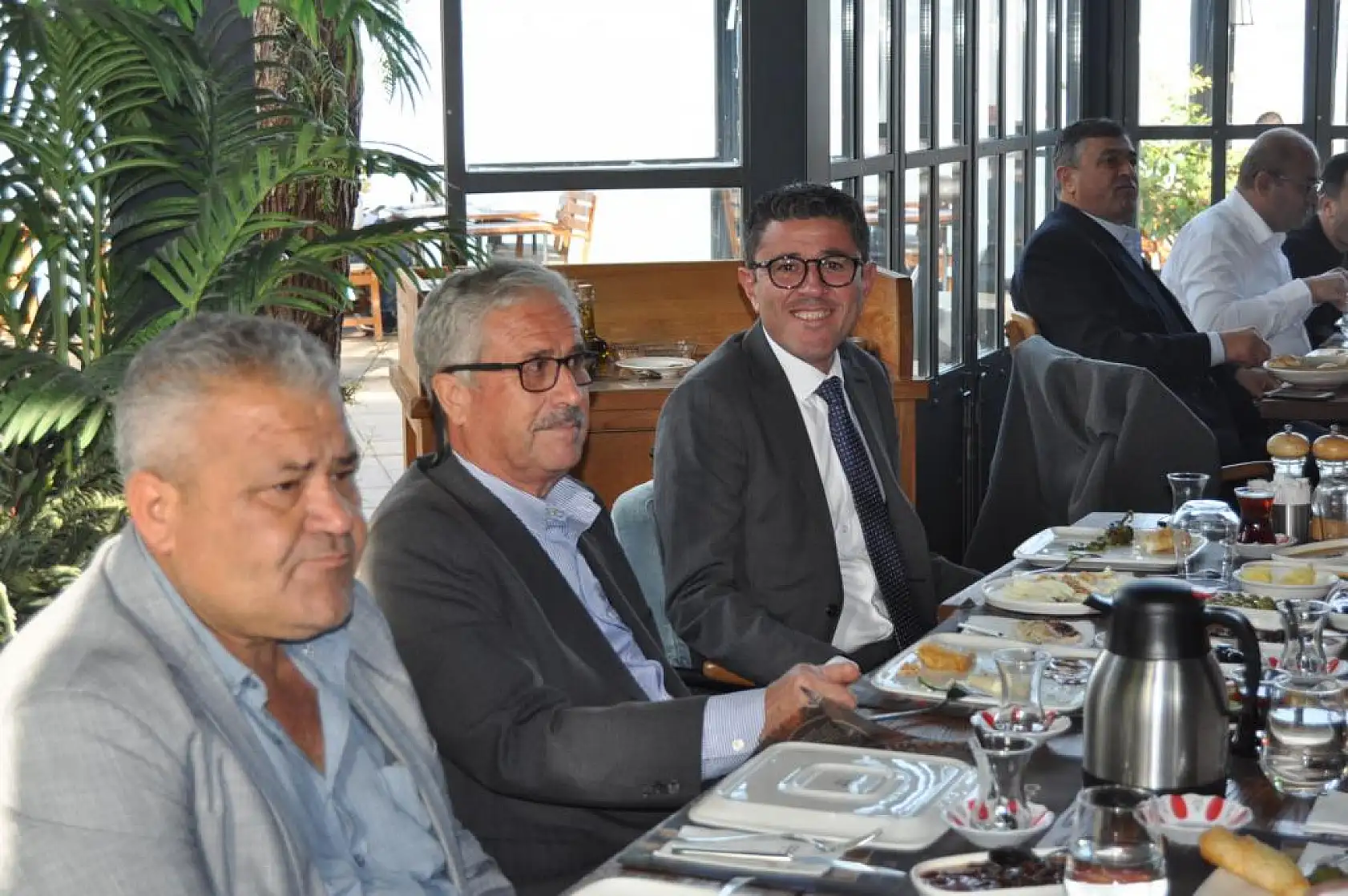 Aday Adayı Kökten Muhtarlarla Bir Araya Geldi