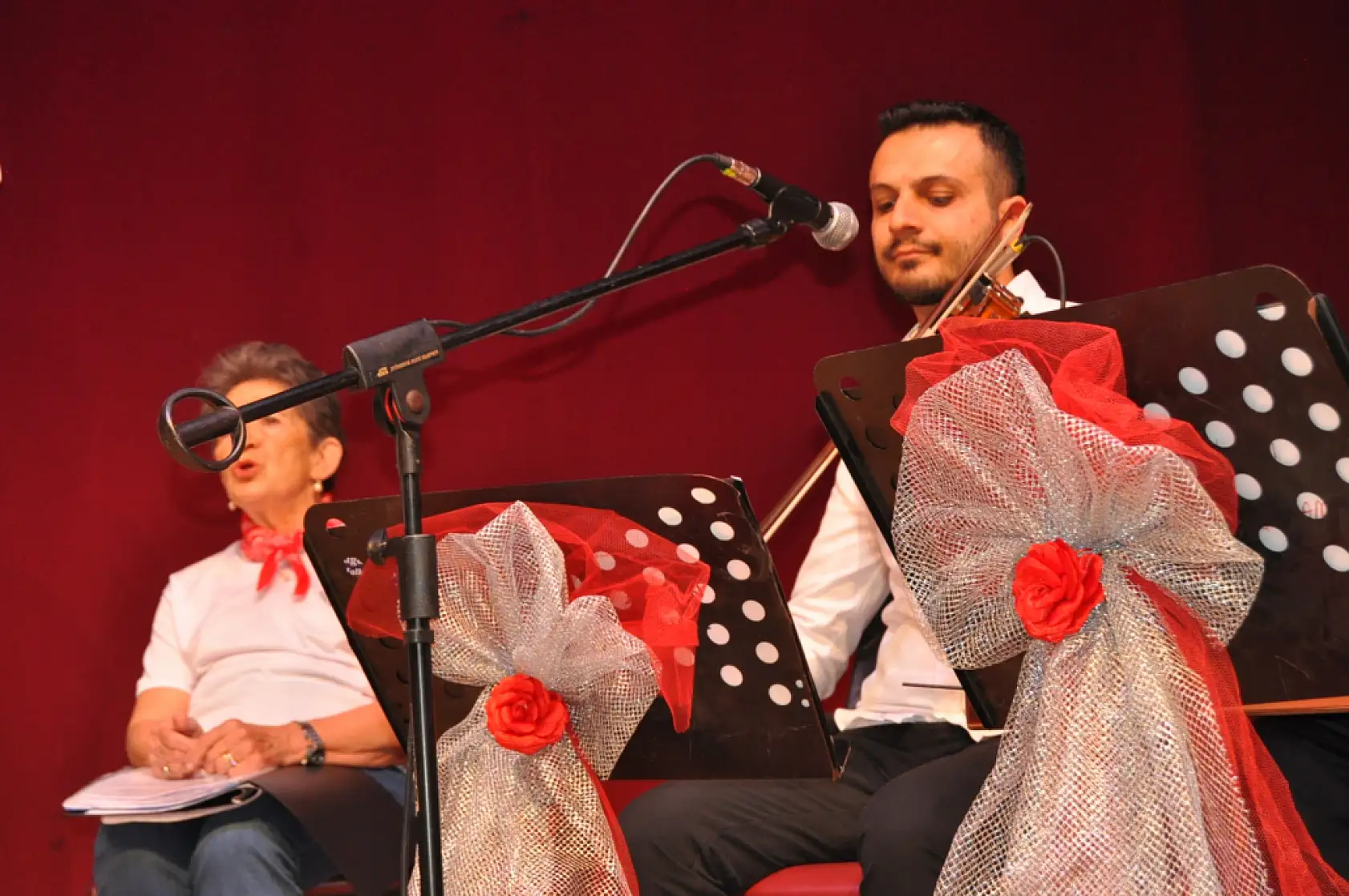 Fethiye'de SAYAP korosundan konser