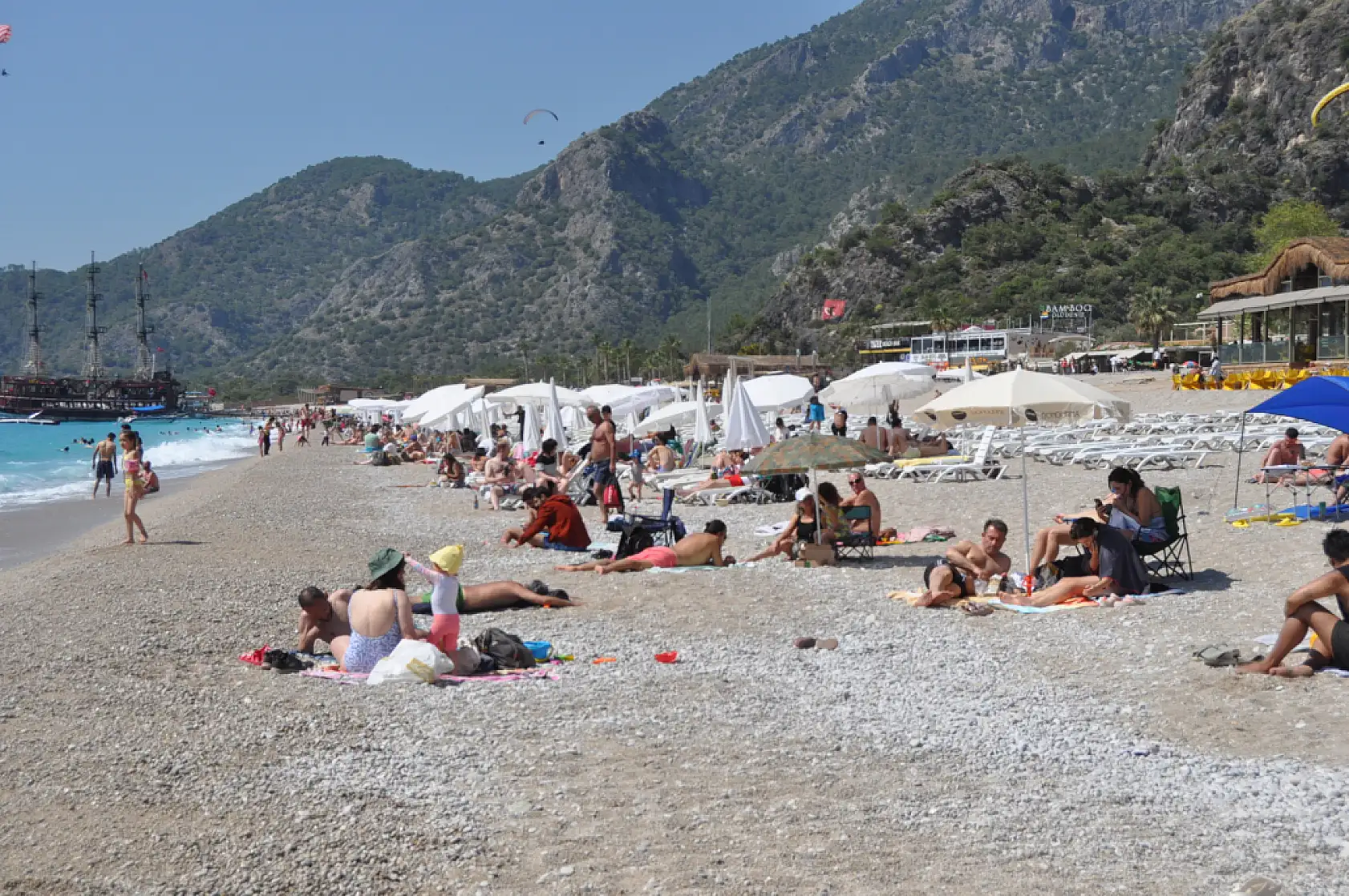 Fethiye Ölüdeniz'de bayram hareketliliği! Kökten, 'Belcekız ve Kumburnu plajları doldu'