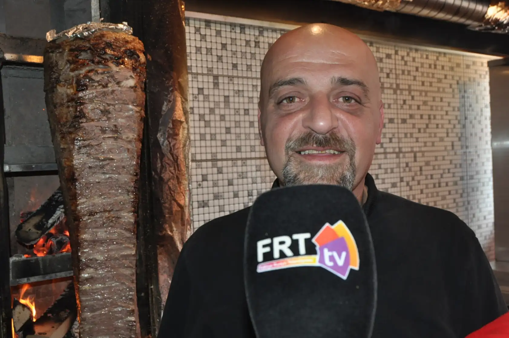 Özlenen odun ateşinde et ve tavuk döner Fethiye'de