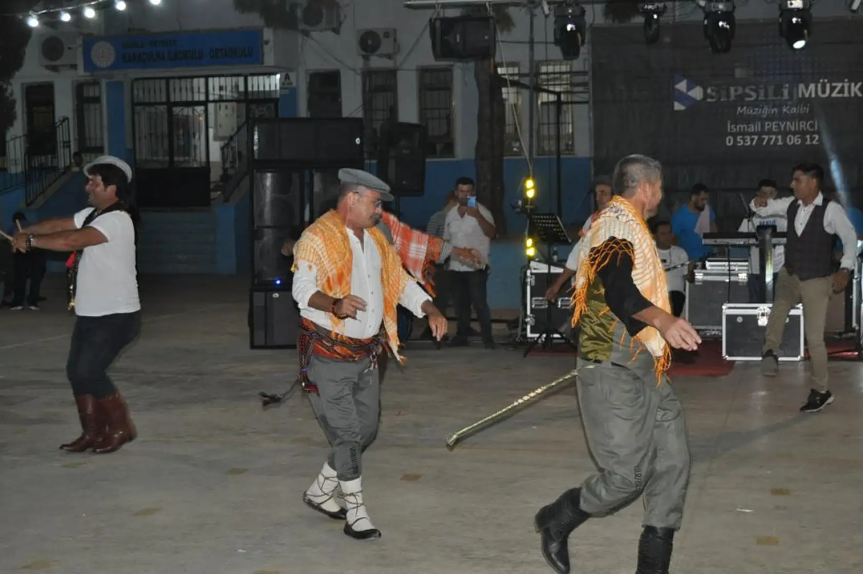 Ulaş ve Gizem Dünya Evine Girdi