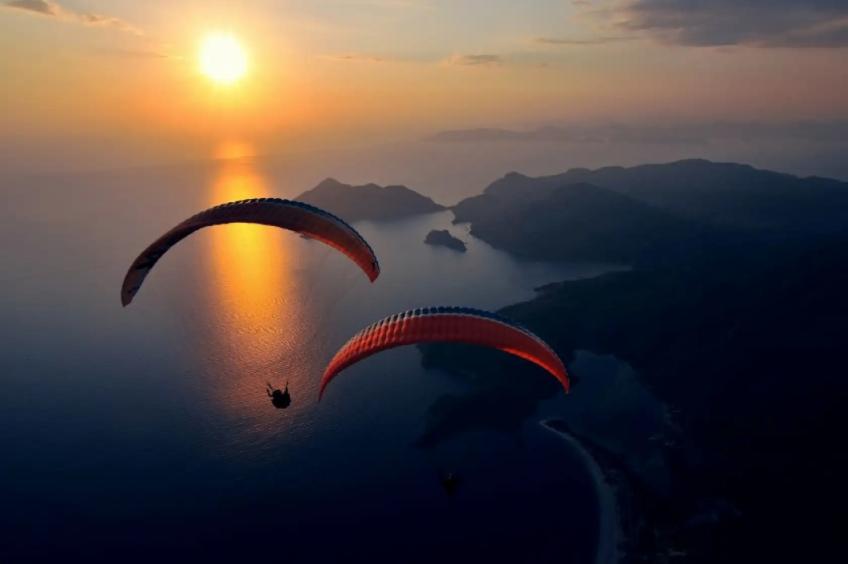 Fethiye'de Yamaç Paraşütü Deneyimi: Gökyüzünde Özgürlük Hissi