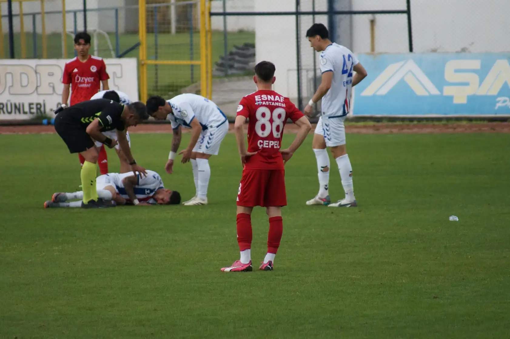 Fethiyespor'a evinde şok: 0-4