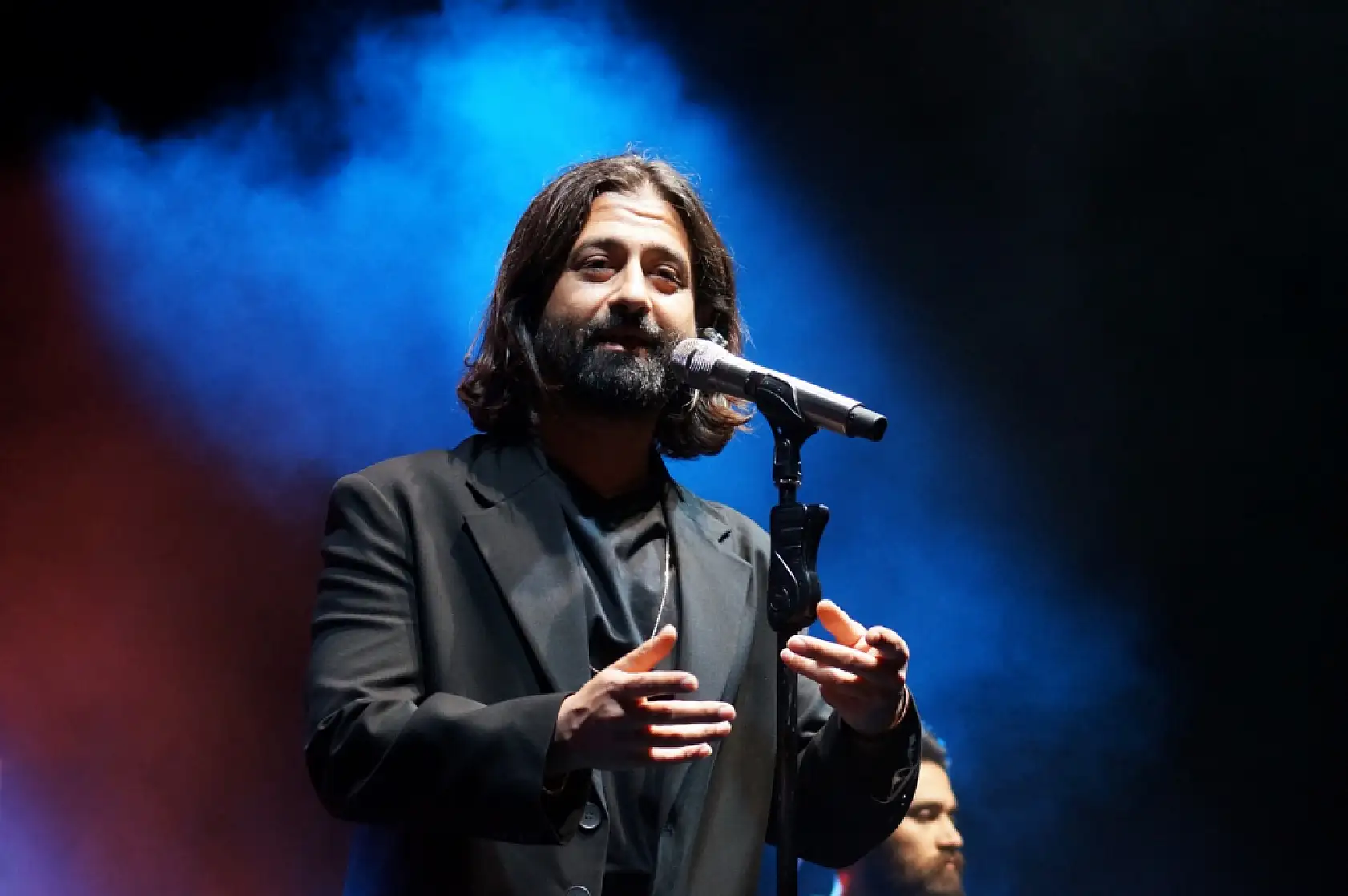 Fethiye'de 19 Mayıs Koray Avcı ile Taçlandı