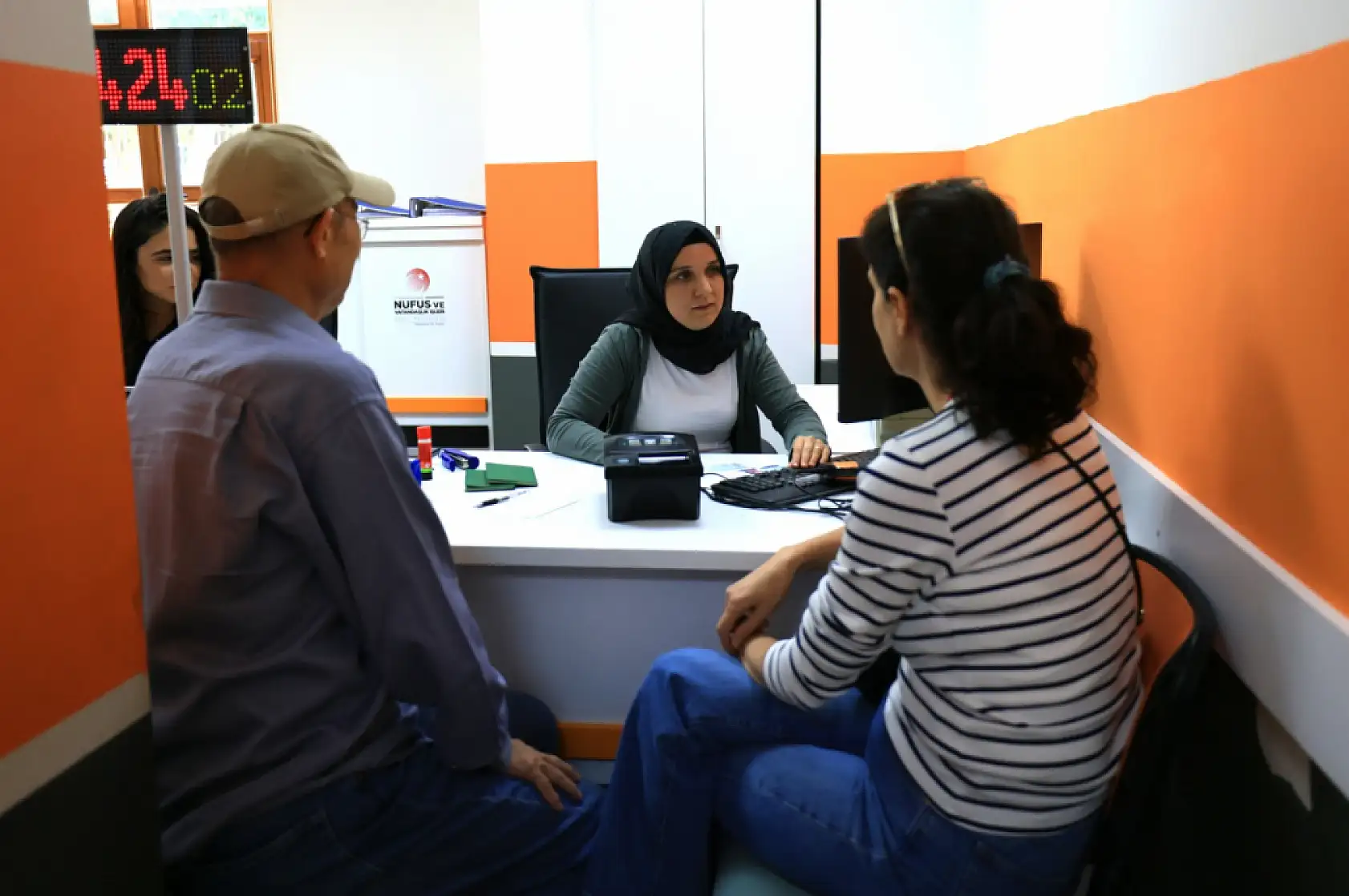 Vali Akbıyık'tan sürücülere uyarı: Eski tip ehliyetlerin değişimi için son 15 Gün