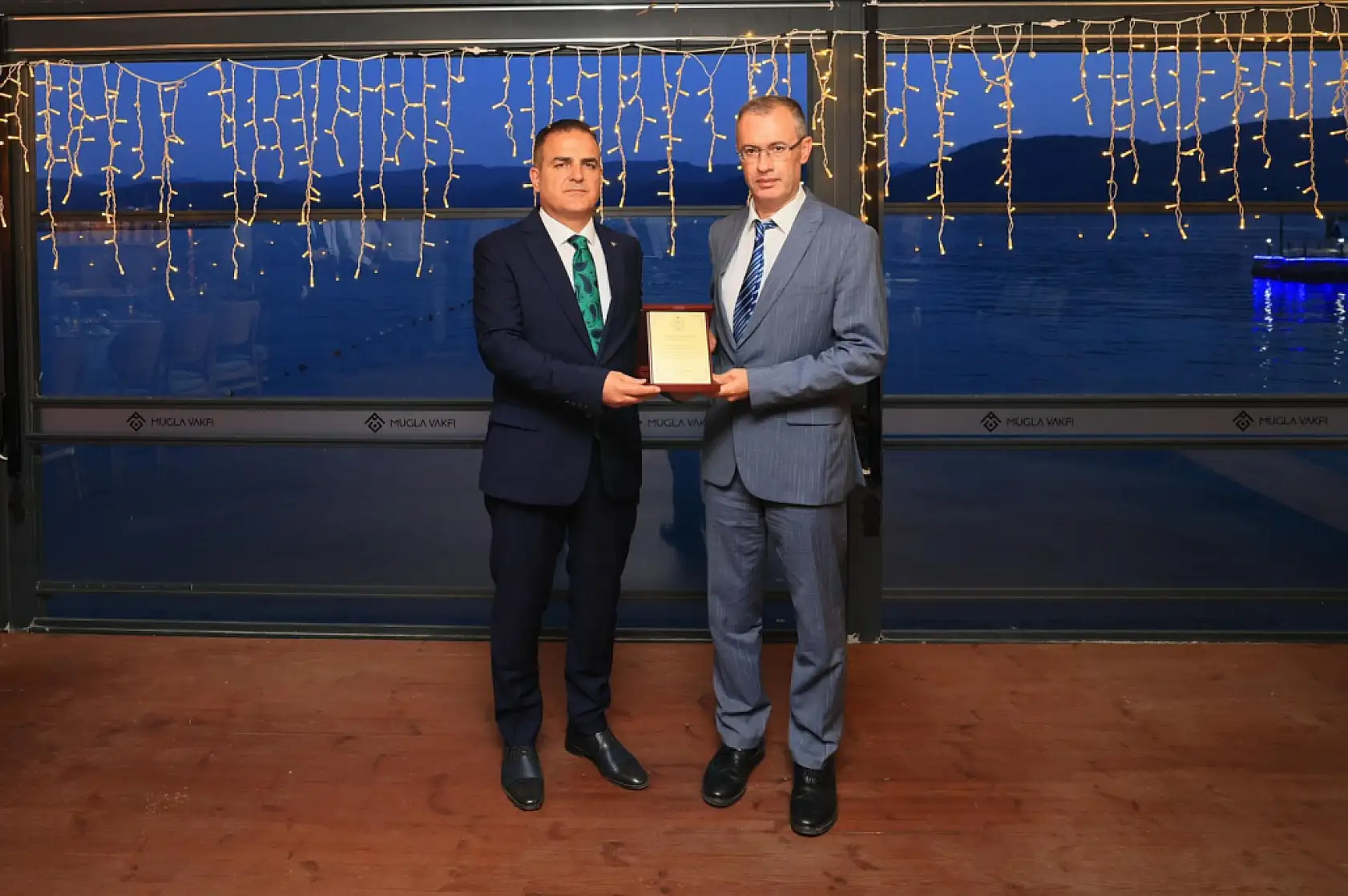 Vali Akbıyık'tan Kaymakamlara veda yemeği