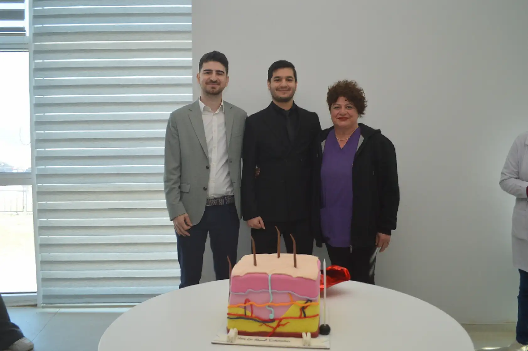 MEAH'ta Dr. Chakmakchi, Deri ve Zührevi Hastalıklar Uzmanı Oldu
