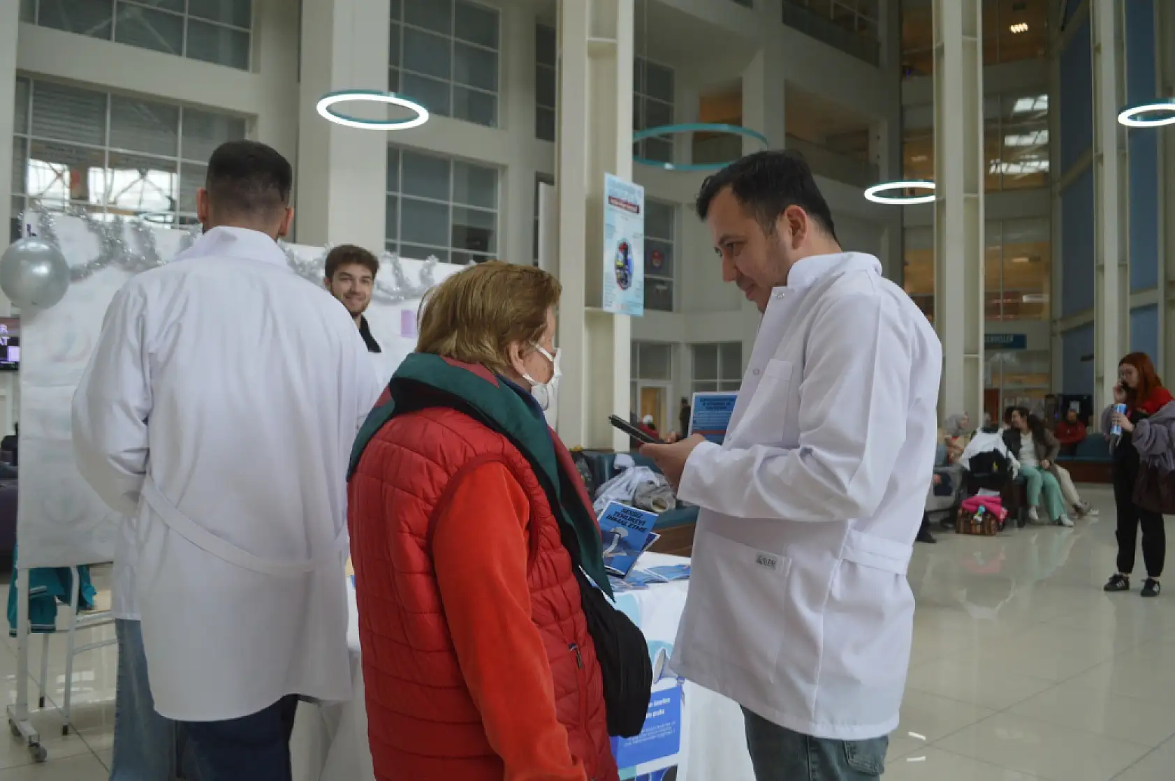 MEAH'ta 'Daha iyi kemiklerin olsun' etkinliğiyle osteoporoza dikkat çekildi