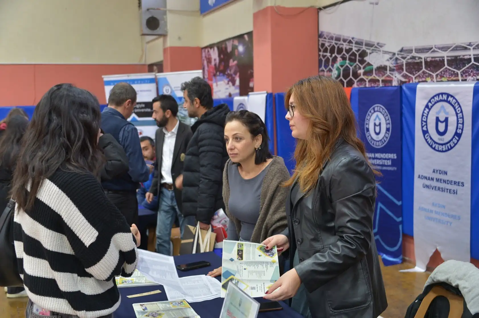 MSKÜ, Aydın'da geleceğini planlayan gençlerle bir araya geldi