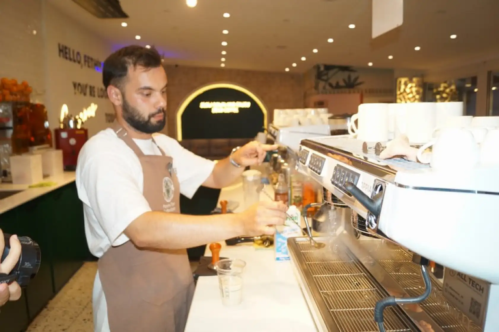 Panama Coffee, Fethiye Çalış Plajı girişinde hizmete açıldı