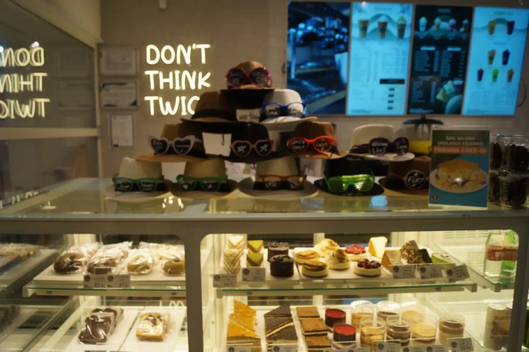 Panama Coffee, Fethiye Çalış Plajı girişinde hizmete açıldı