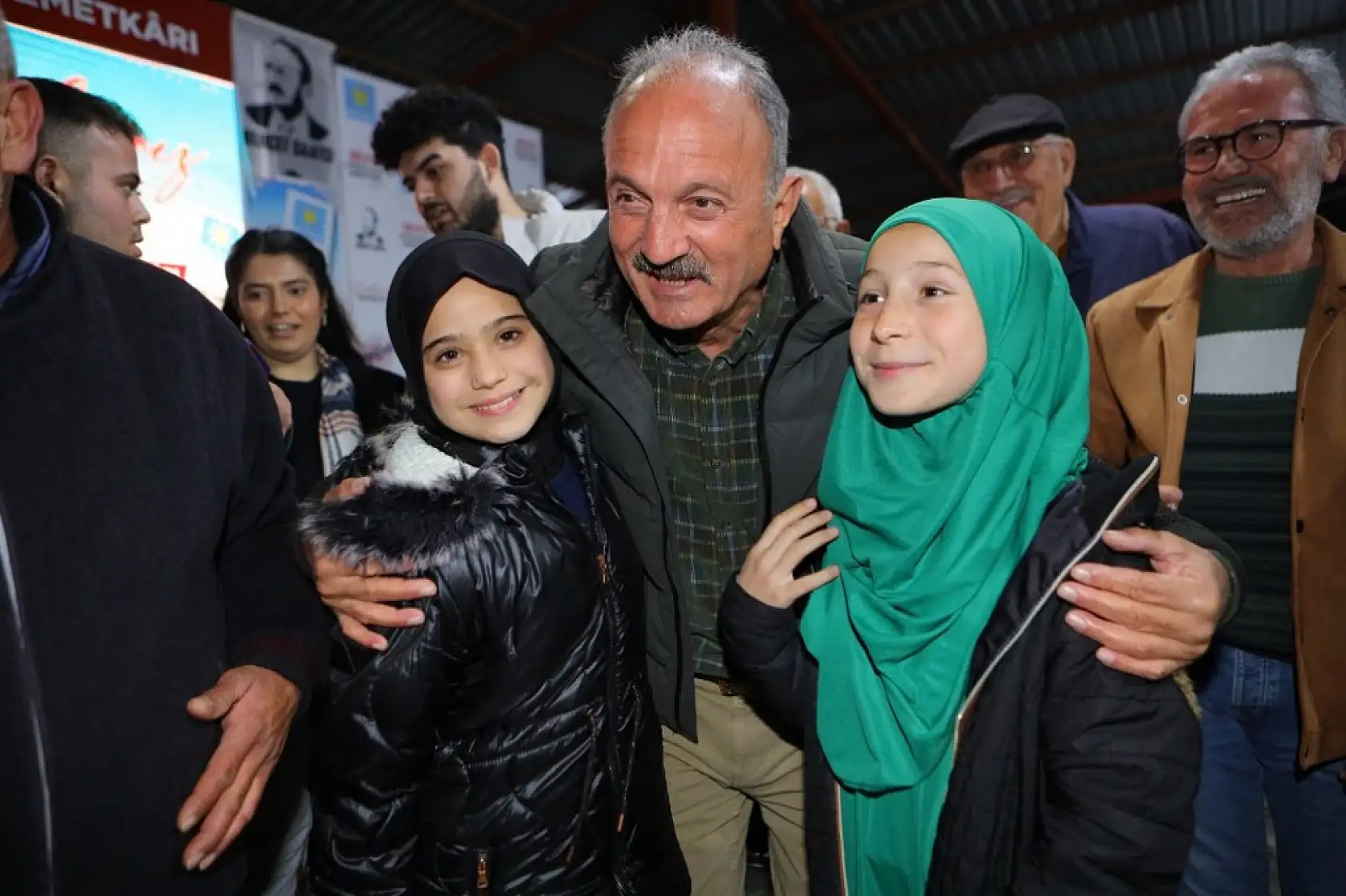 Saatcı, 'Sizin Yaptığınız Parklar Bizim Fethibey Parkı'nın Zekatı Olur'