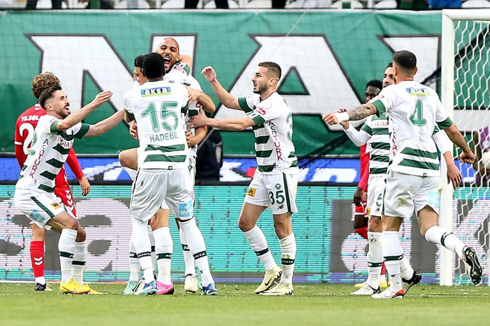 Bu haber Galatasaraylıları ilgilendiriyor! Konyaspor'un küme düşme ihtimali var mı?