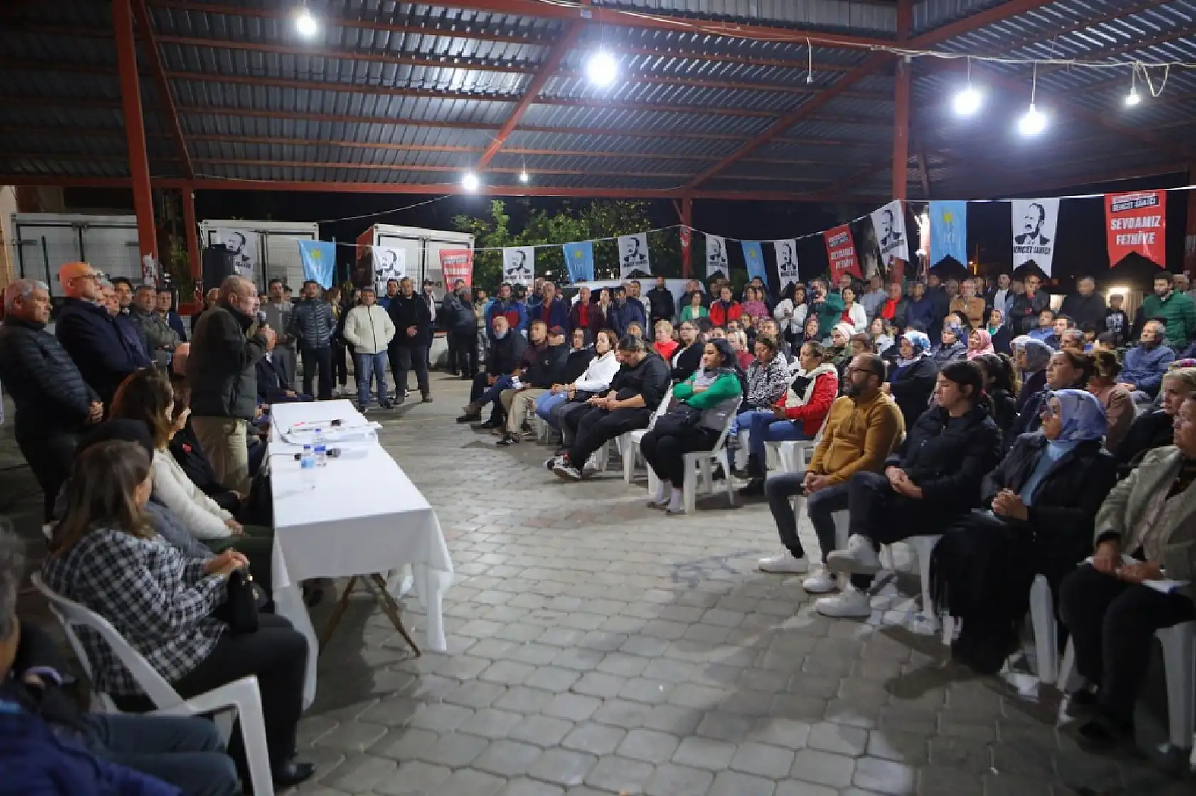 Saatcı, 'Sizin Yaptığınız Parklar Bizim Fethibey Parkı'nın Zekatı Olur'