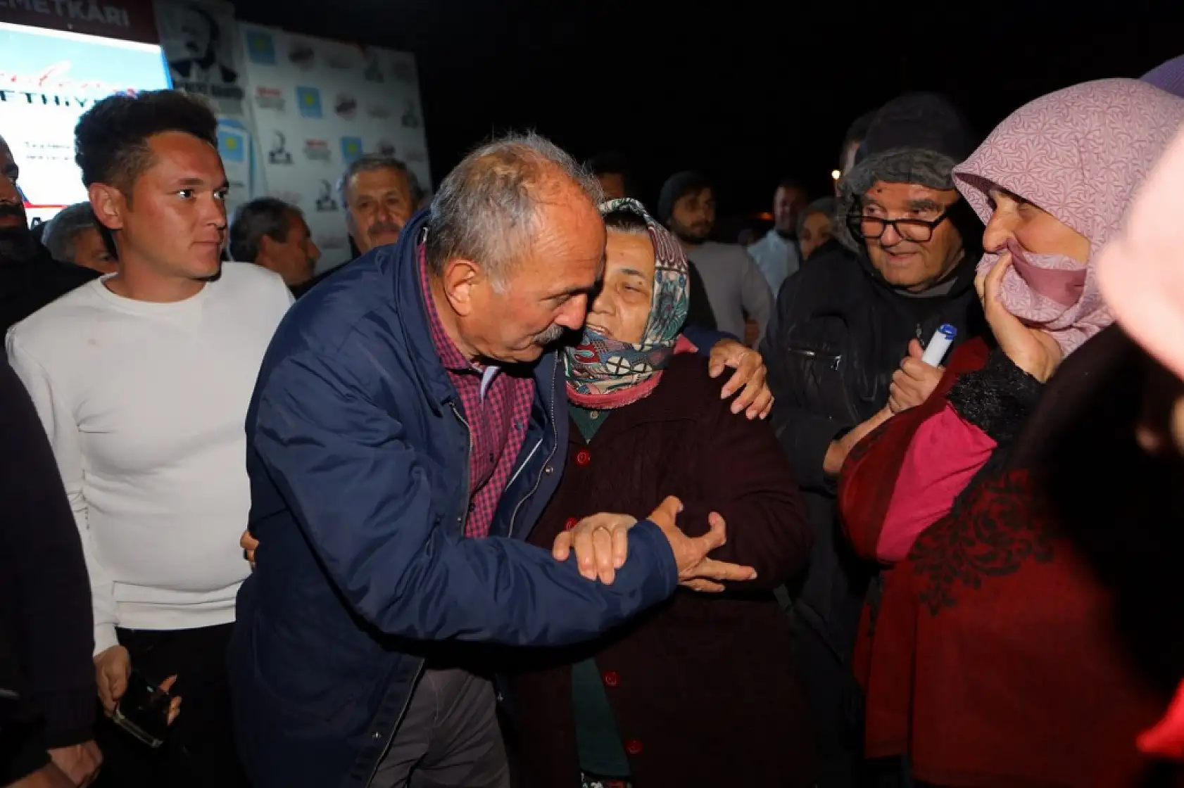 Saatcı 'Bugün Tesisi Kapatanlar Yarın Seçimi Kaybedince Kendilerini Belediyeye Kilitler'