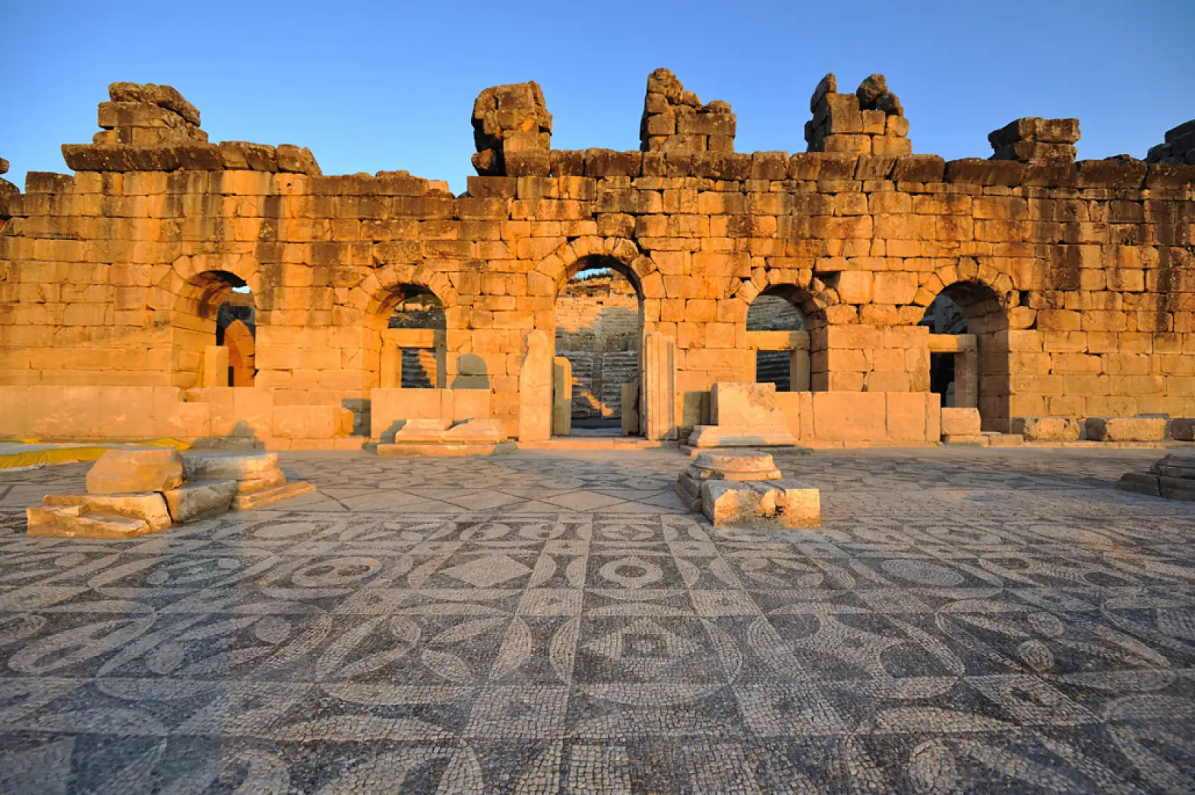 Kibyra'da kışın kapatılıp yazın açılan Medusa mozaiğinin sırrı ne?