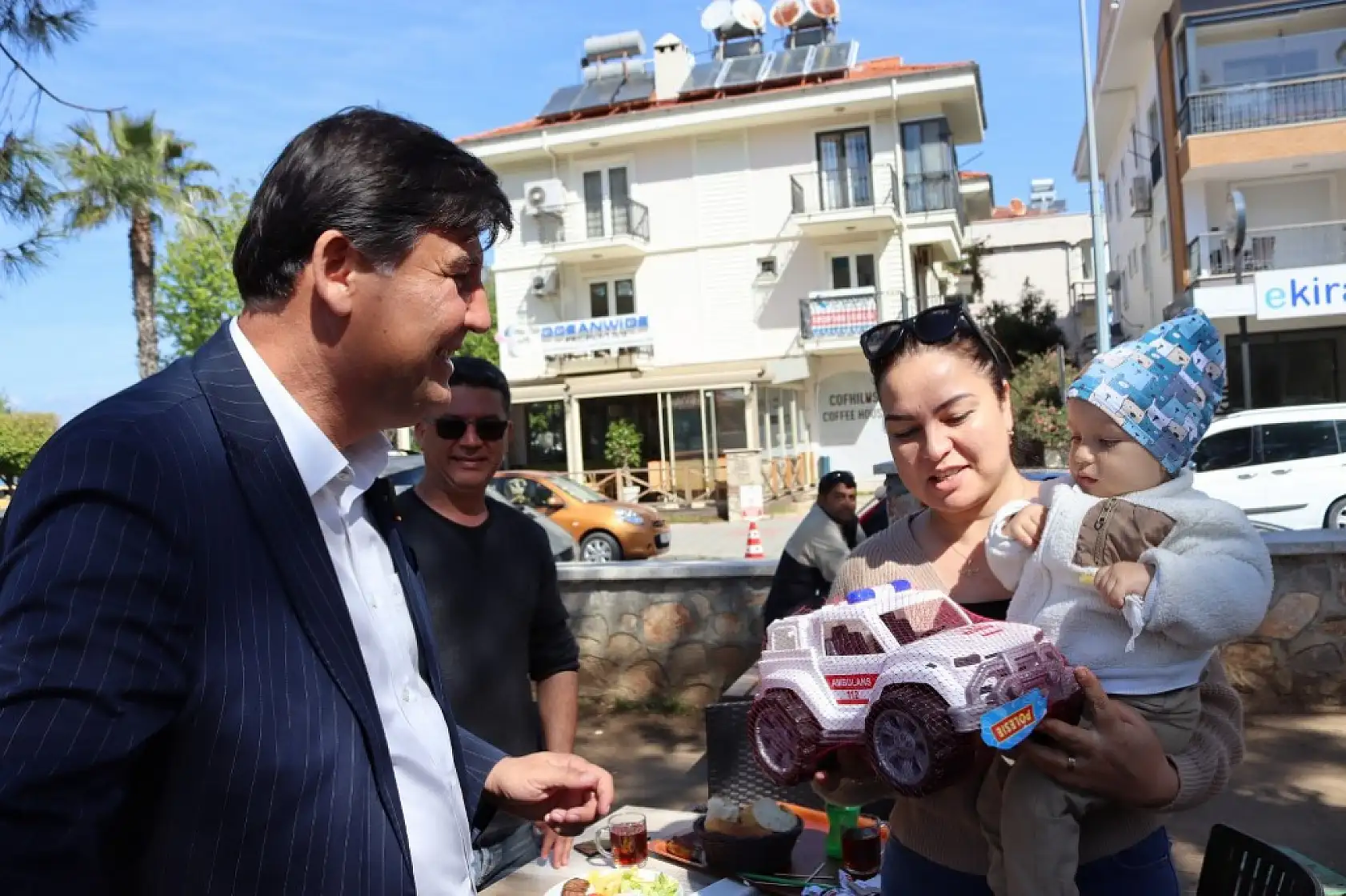 Karaca'dan, Halk Evine Ziyaret