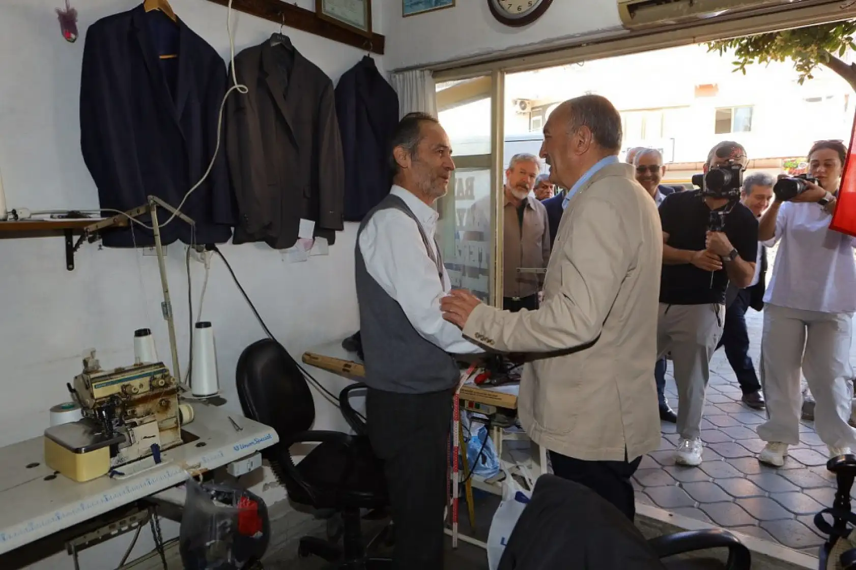 Esnaftan Behçet Saatcı'ya Büyük İlgi