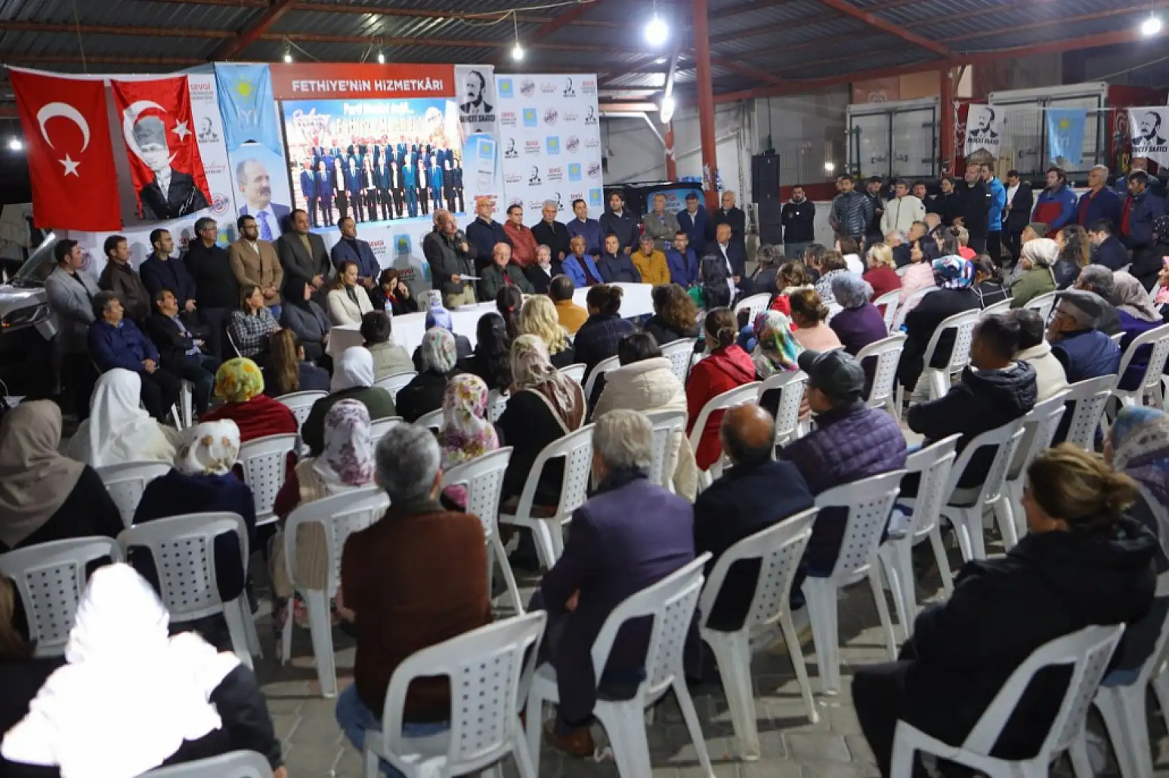 Saatcı, 'Sizin Yaptığınız Parklar Bizim Fethibey Parkı'nın Zekatı Olur'