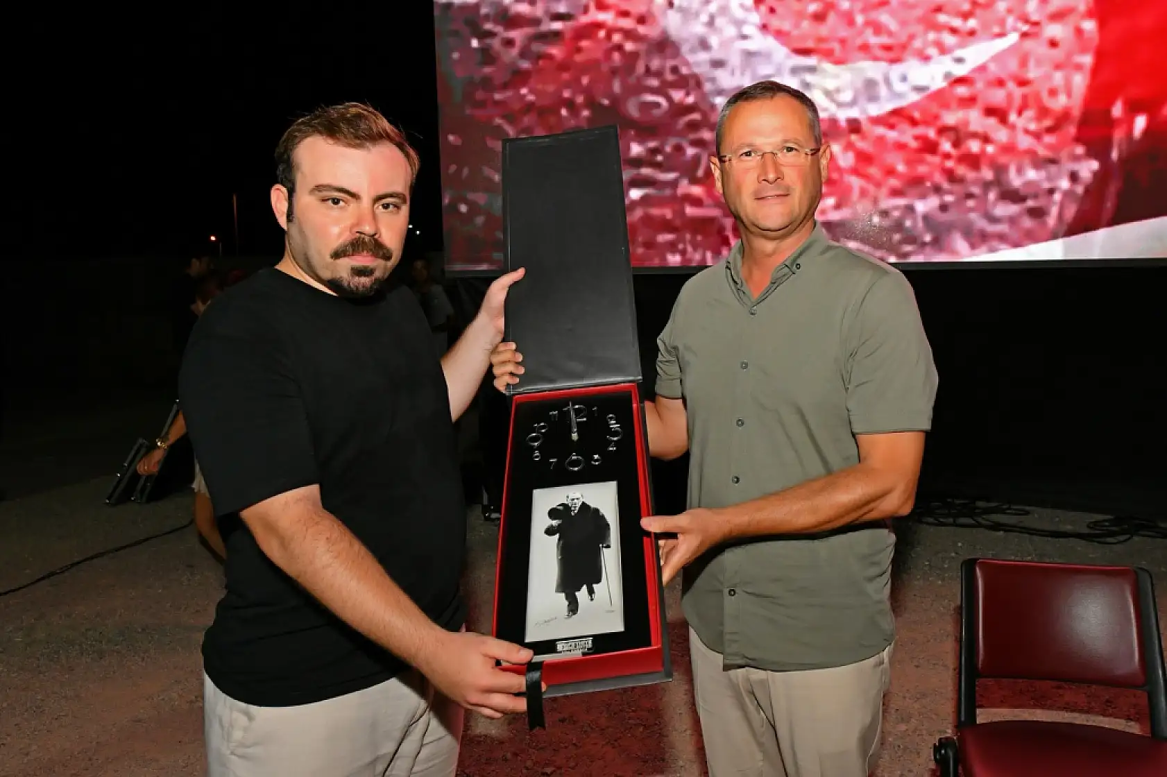 Ertuğrul Sertbaş'ın 'Kıvılcımdan Aleve' Gösterisi Fethiye'de Büyük İlgi Gördü