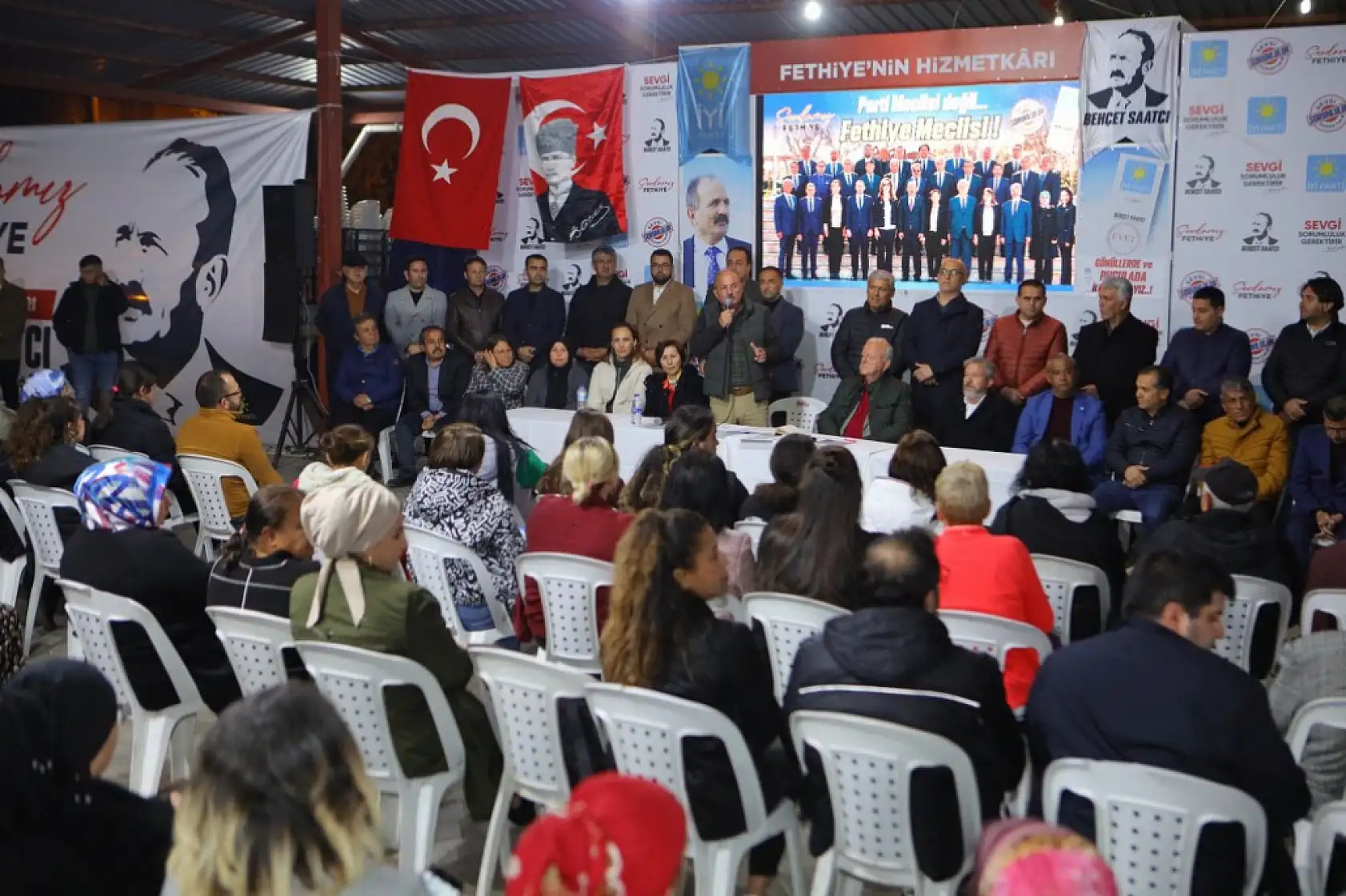 Saatcı, 'Sizin Yaptığınız Parklar Bizim Fethibey Parkı'nın Zekatı Olur'