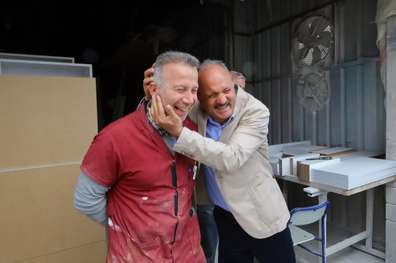 Esnaftan Behçet Saatcı'ya Büyük İlgi