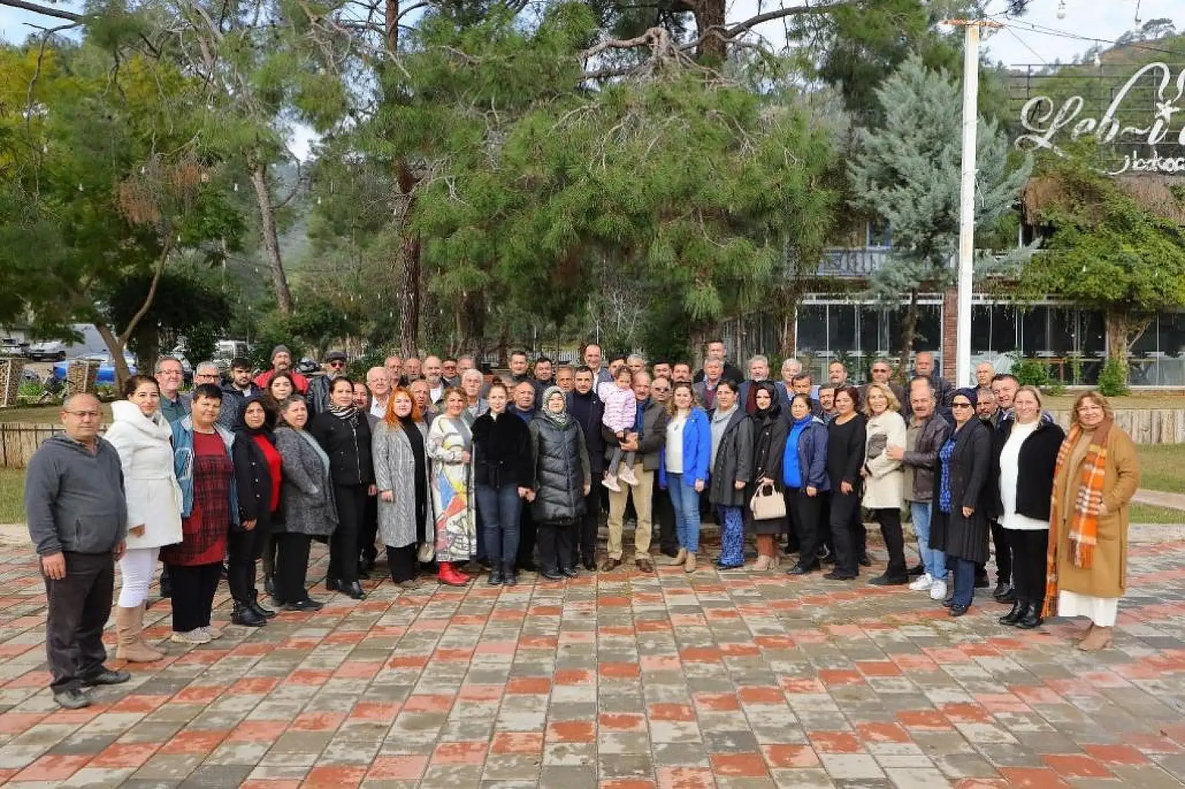 Behçet Saatcı, İyi Partililerle Kahvaltıda Bir Araya Geldi