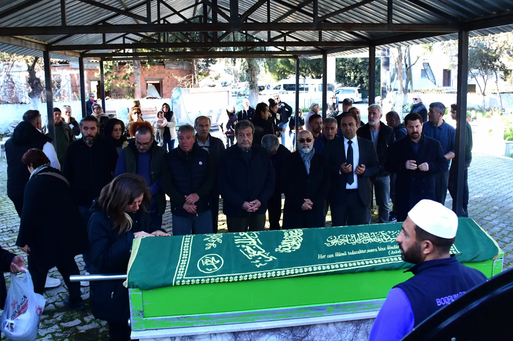 Oyuncu Sezai Altekin, Bodrum'da son yolculuğuna uğurlandı