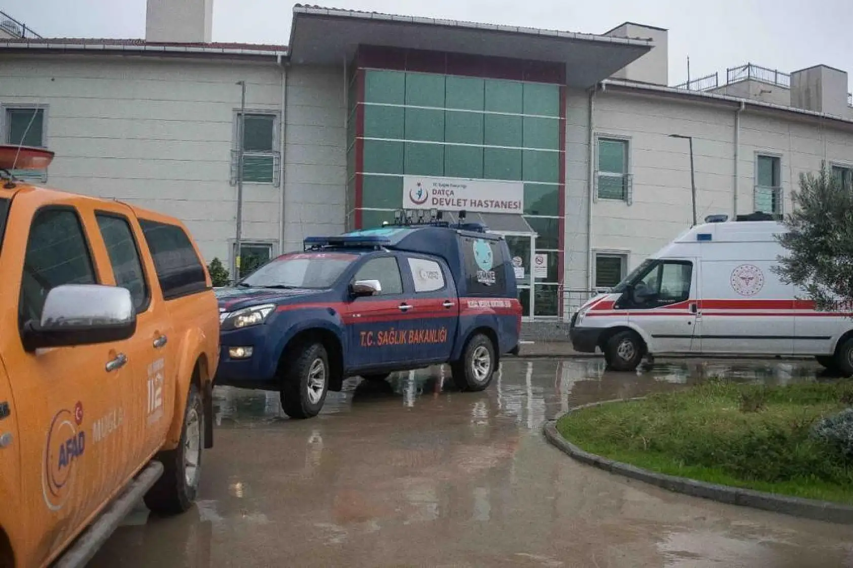 Deprem ve yangın tatbikatı yapıldı